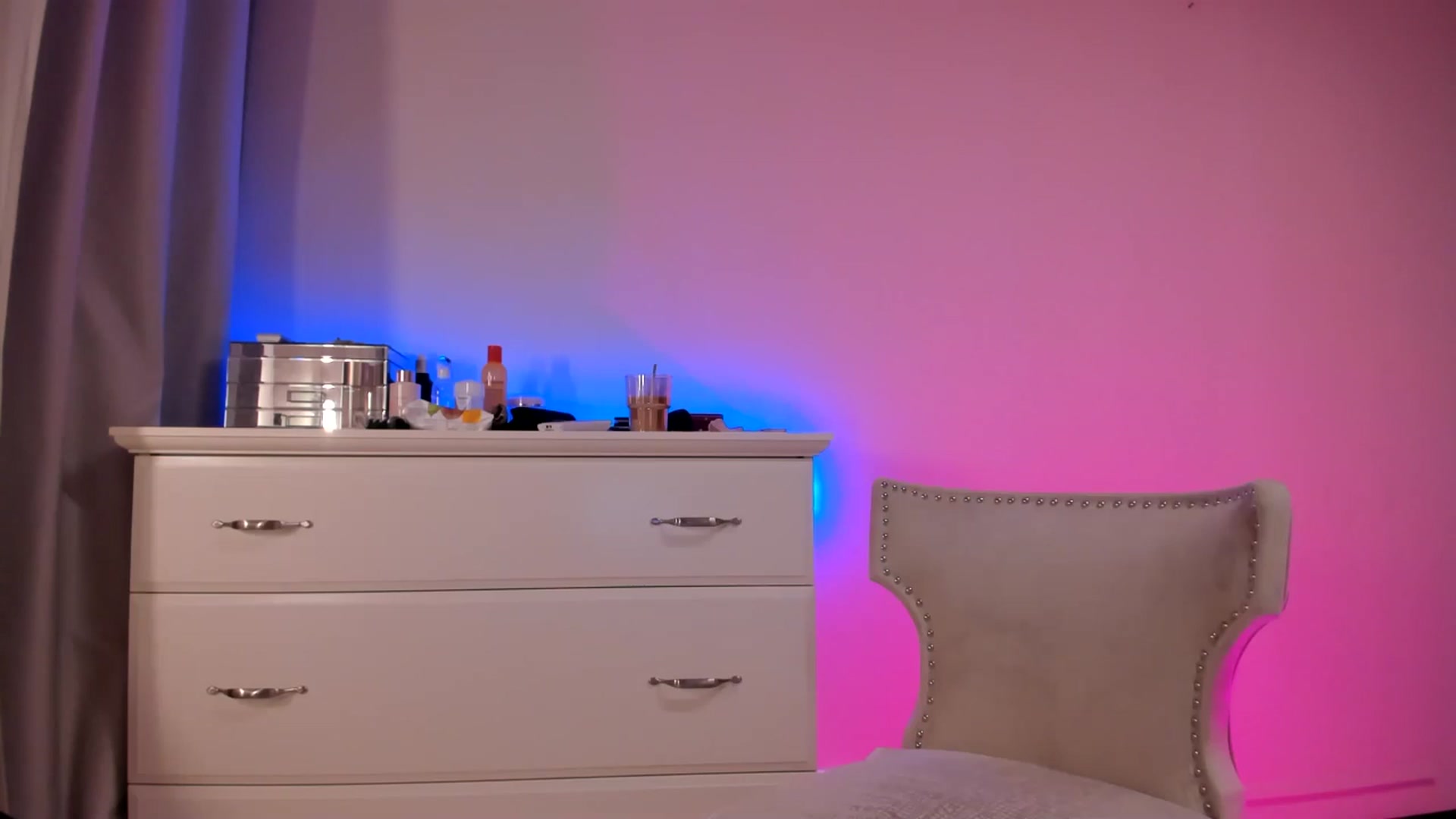 Gallery image thumbnail from ALLYsweet_'s myfreecams stream on, 06/20/2025, 23:09 image 12 of 20