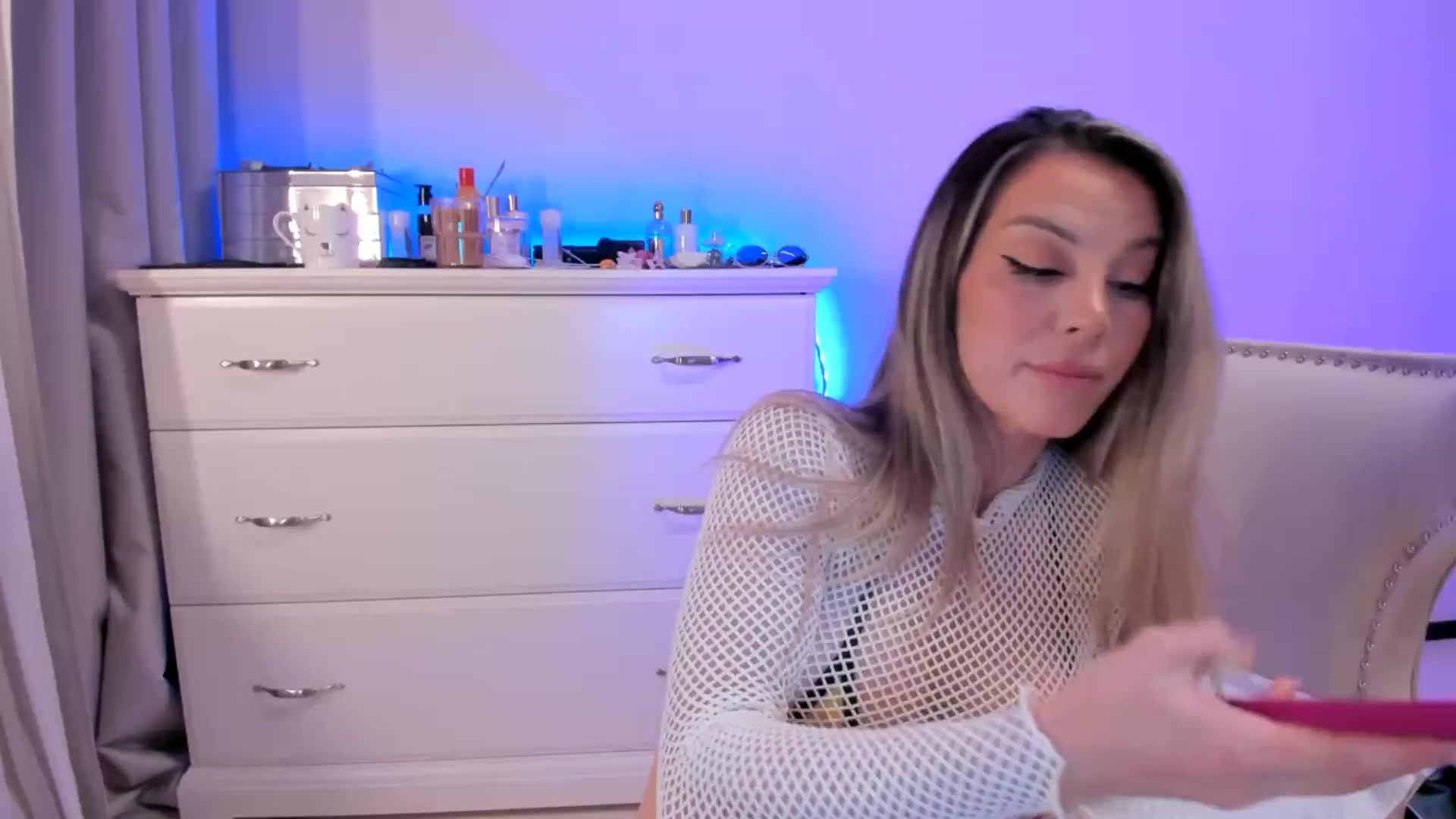 Gallery image thumbnail from ALLYsweet_'s myfreecams stream on, 07/15/2025, 22:28 image 18 of 20
