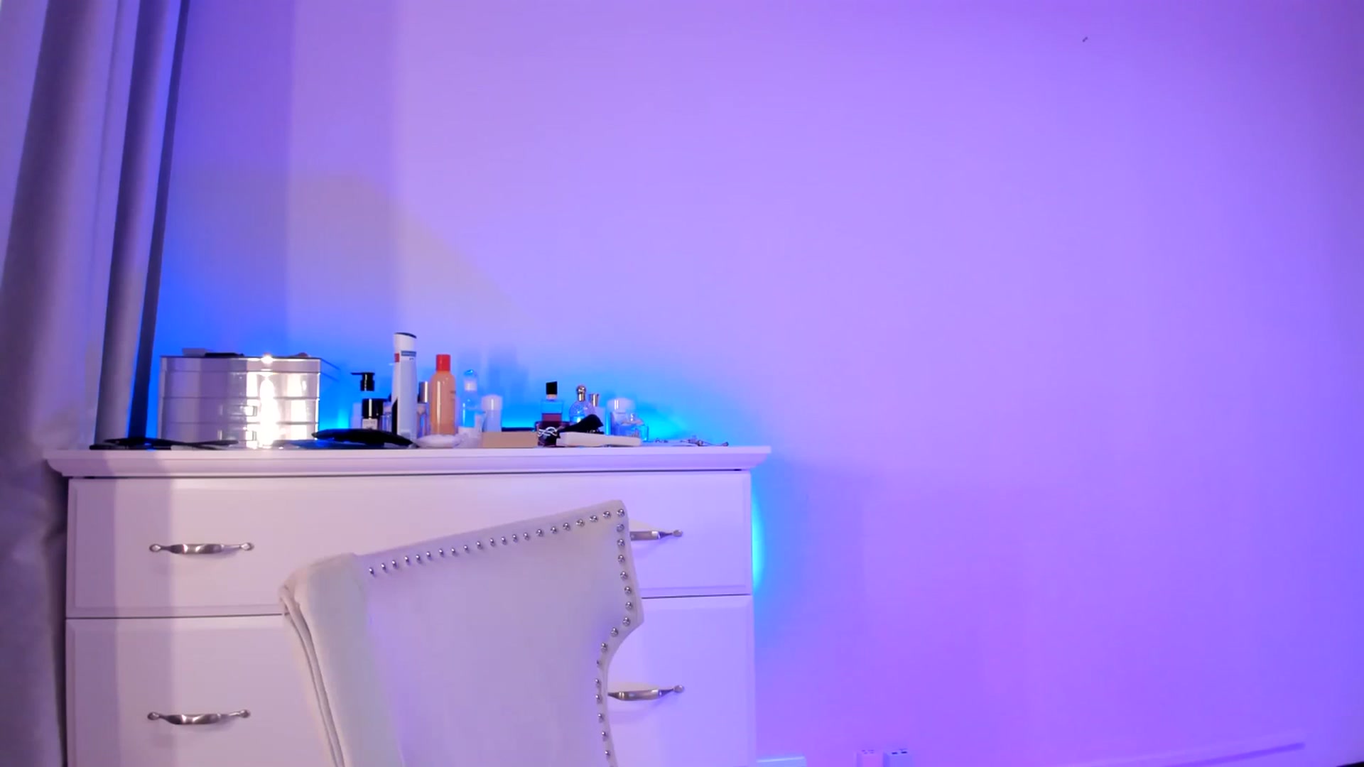 Gallery image thumbnail from ALLYsweet_'s myfreecams stream on, 07/24/2025, 24:52 image 9 of 20