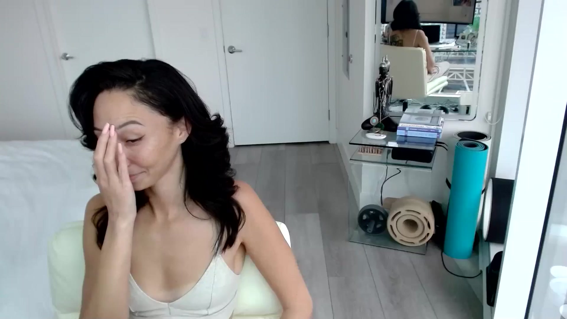 Gallery image thumbnail from ALL_MinnieB00's myfreecams stream on, 06/28/2024, 22:02 image 3 of 20