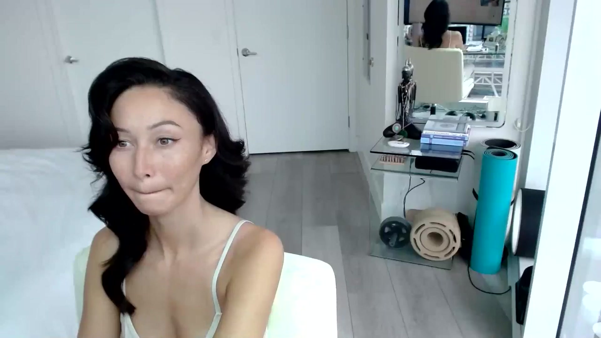 Gallery image thumbnail from ALL_MinnieB00's myfreecams stream on, 06/28/2024, 22:02 image 12 of 20