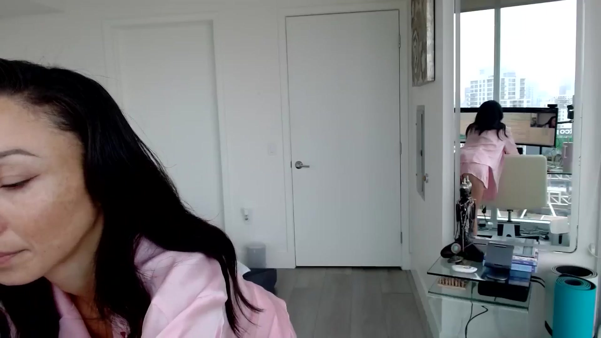 Gallery image thumbnail from ALL_MinnieB00's myfreecams stream on, 07/11/2024, 18:12 image 11 of 20