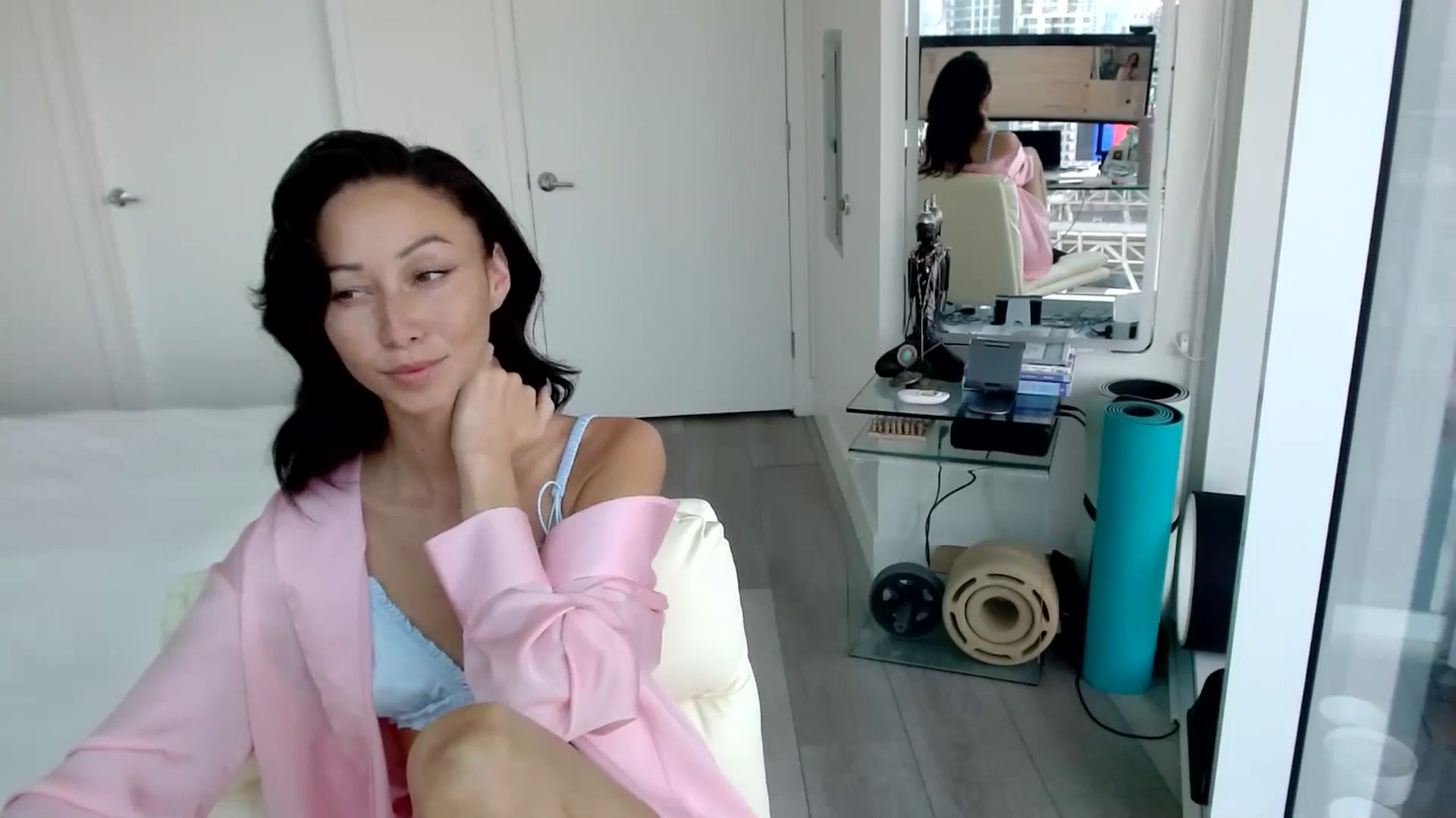 Gallery image thumbnail from ALL_MinnieB00's myfreecams stream on, 07/11/2024, 21:32 image 9 of 20