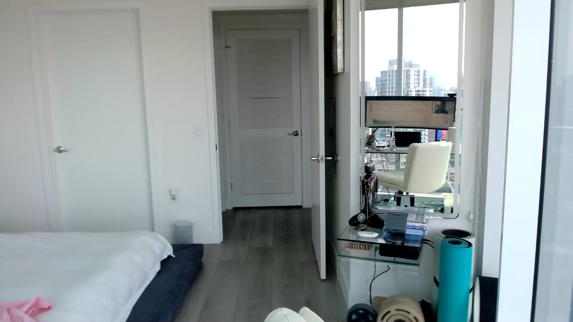 Gallery image thumbnail from ALL_MinnieB00's myfreecams stream on, 07/11/2024, 21:32 image 19 of 20