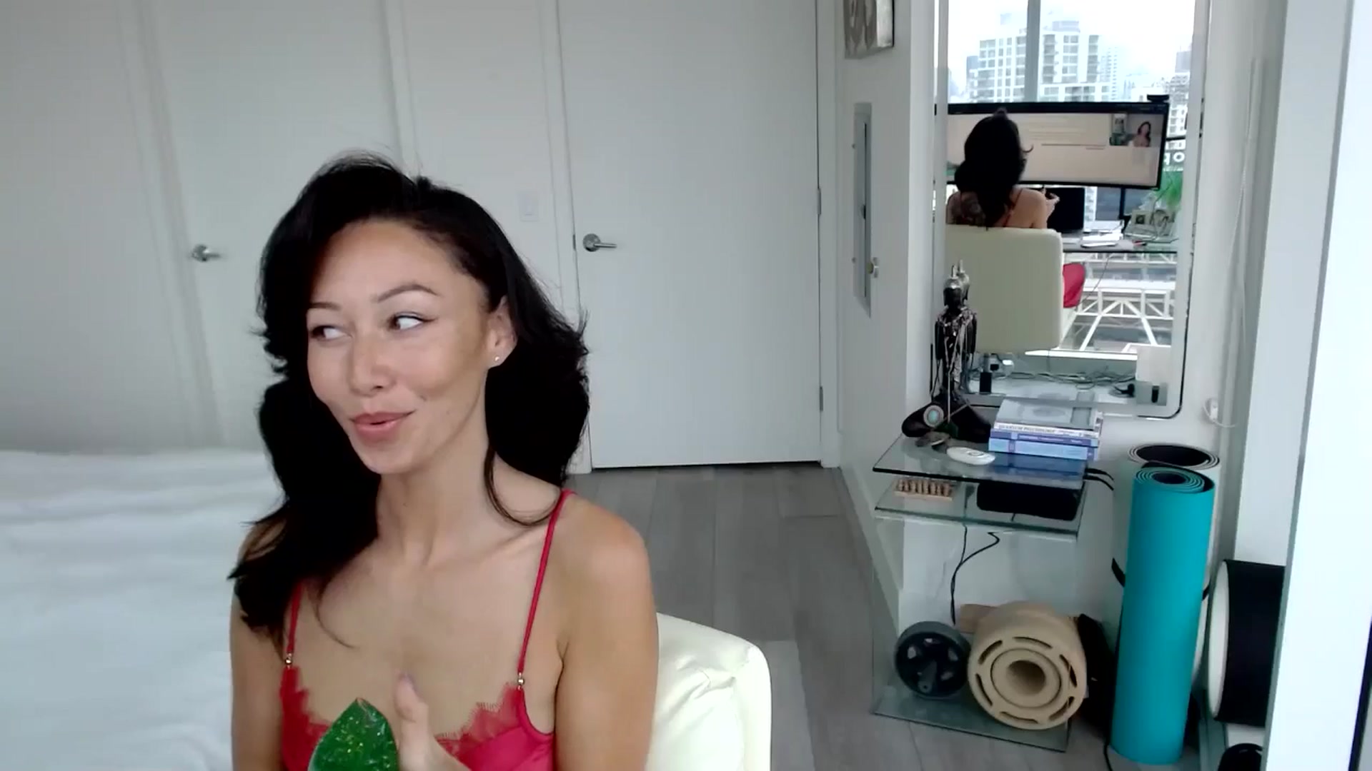 Gallery image thumbnail from ALL_MinnieB00's myfreecams stream on, 07/17/2024, 17:28 image 14 of 20