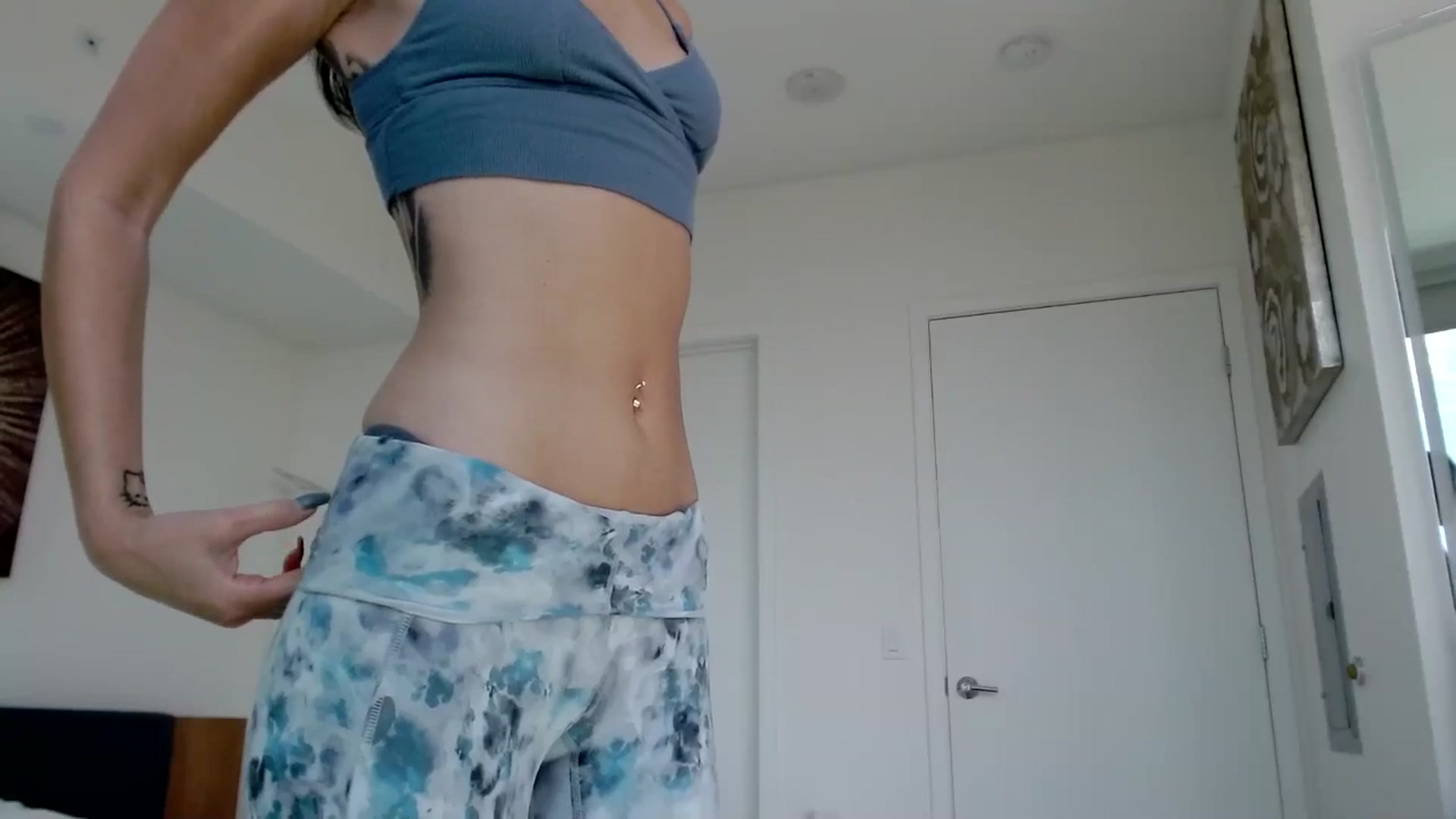 Gallery image thumbnail from ALL_MinnieB00's myfreecams stream on, 07/18/2024, 23:24 image 7 of 20