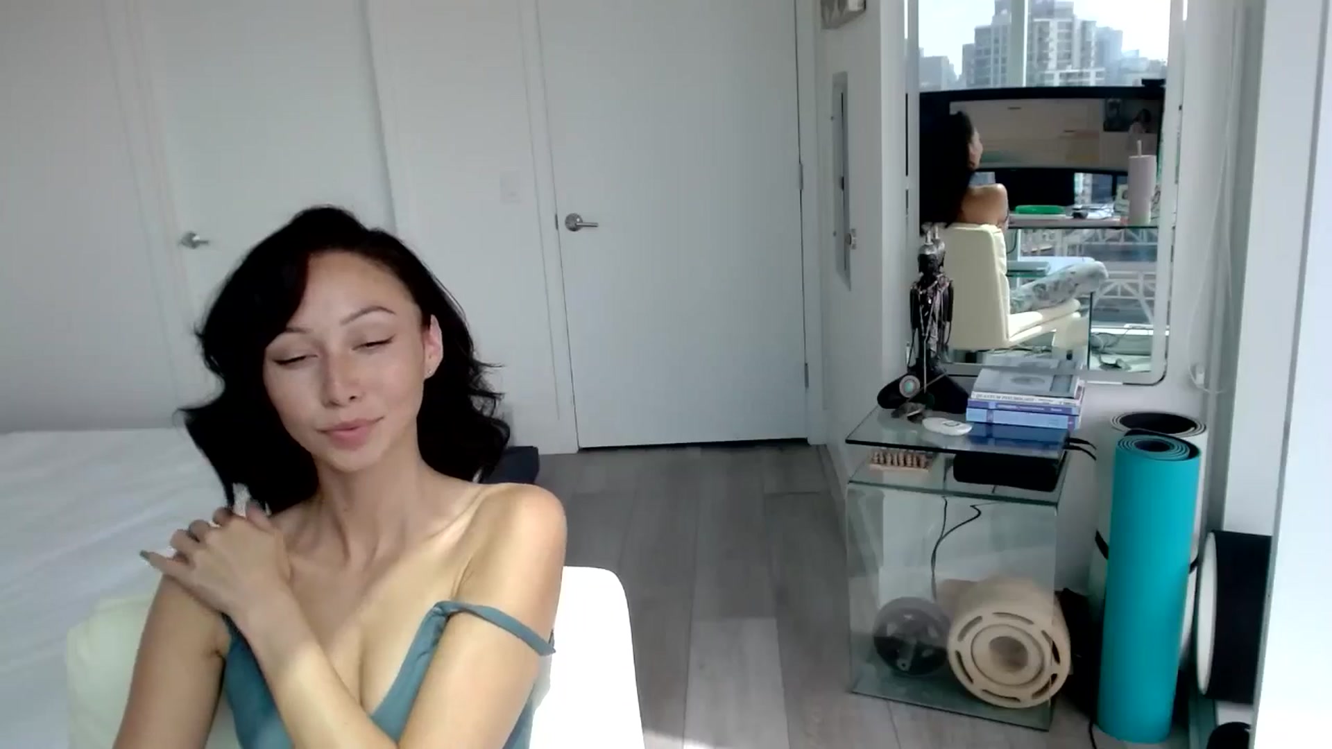 Gallery image thumbnail from ALL_MinnieB00's myfreecams stream on, 07/18/2024, 23:24 image 10 of 20