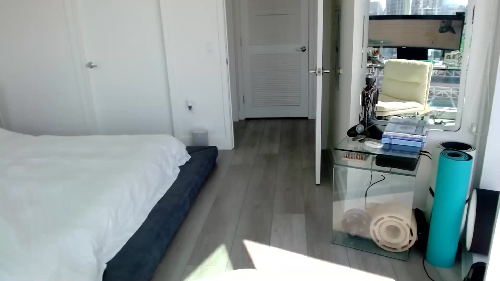 Gallery image thumbnail from ALL_MinnieB00's myfreecams stream on, 07/19/2024, 23:00 image 1 of 20
