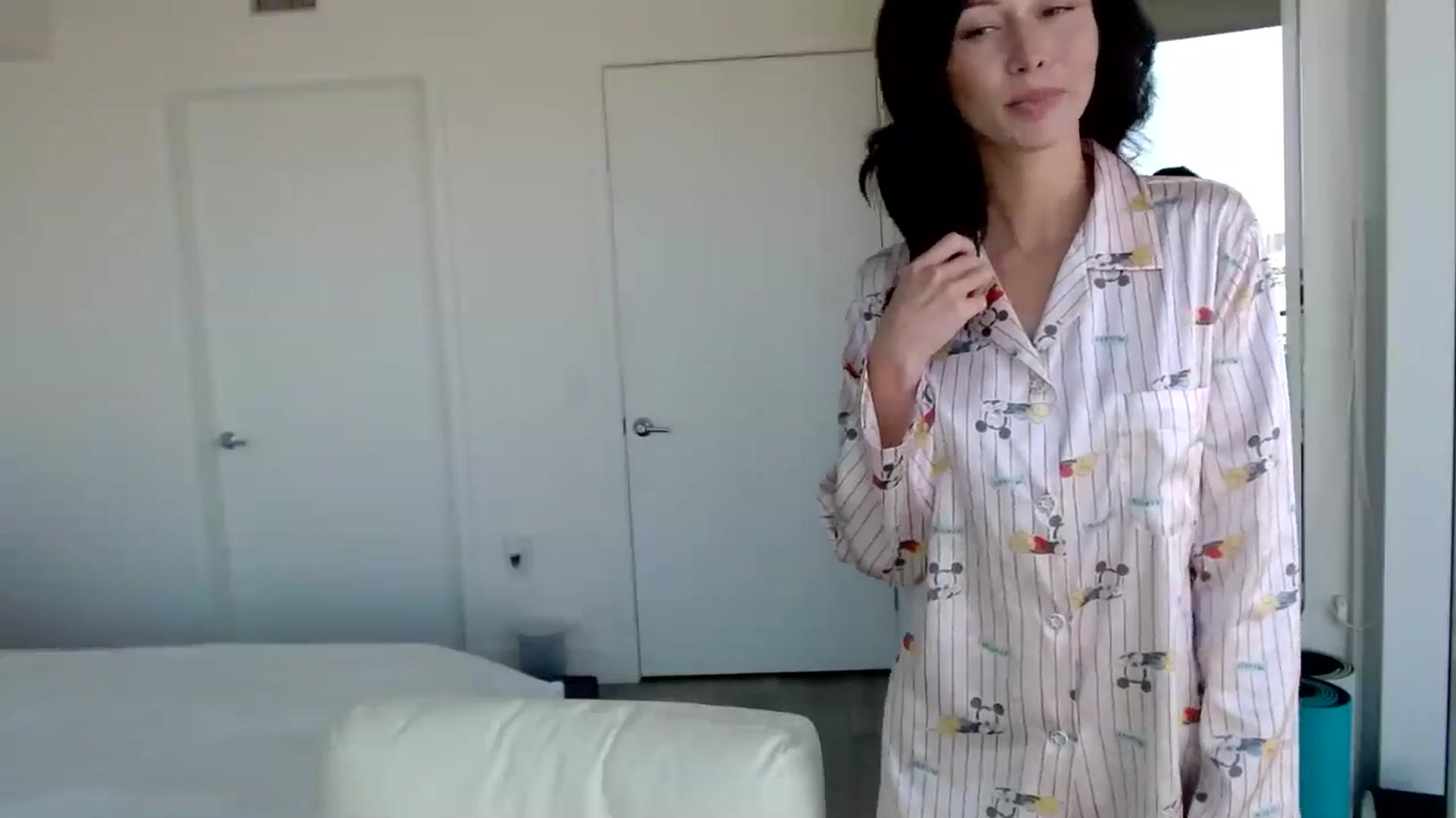 Gallery image thumbnail from ALL_MinnieB00's myfreecams stream on, 07/24/2024, 19:32 image 8 of 20