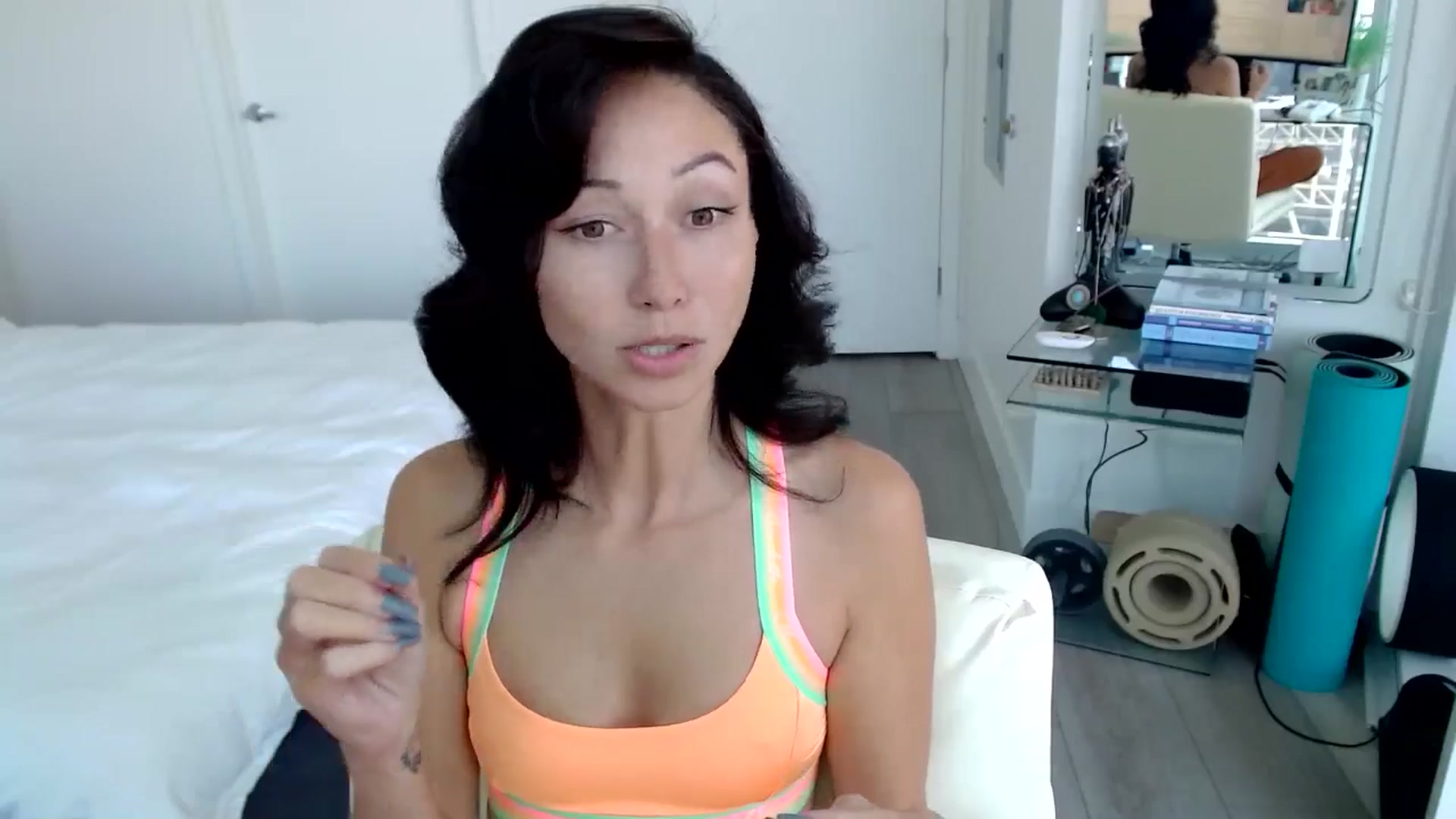 Gallery image thumbnail from ALL_MinnieB00's myfreecams stream on, 07/25/2024, 21:00 image 10 of 20