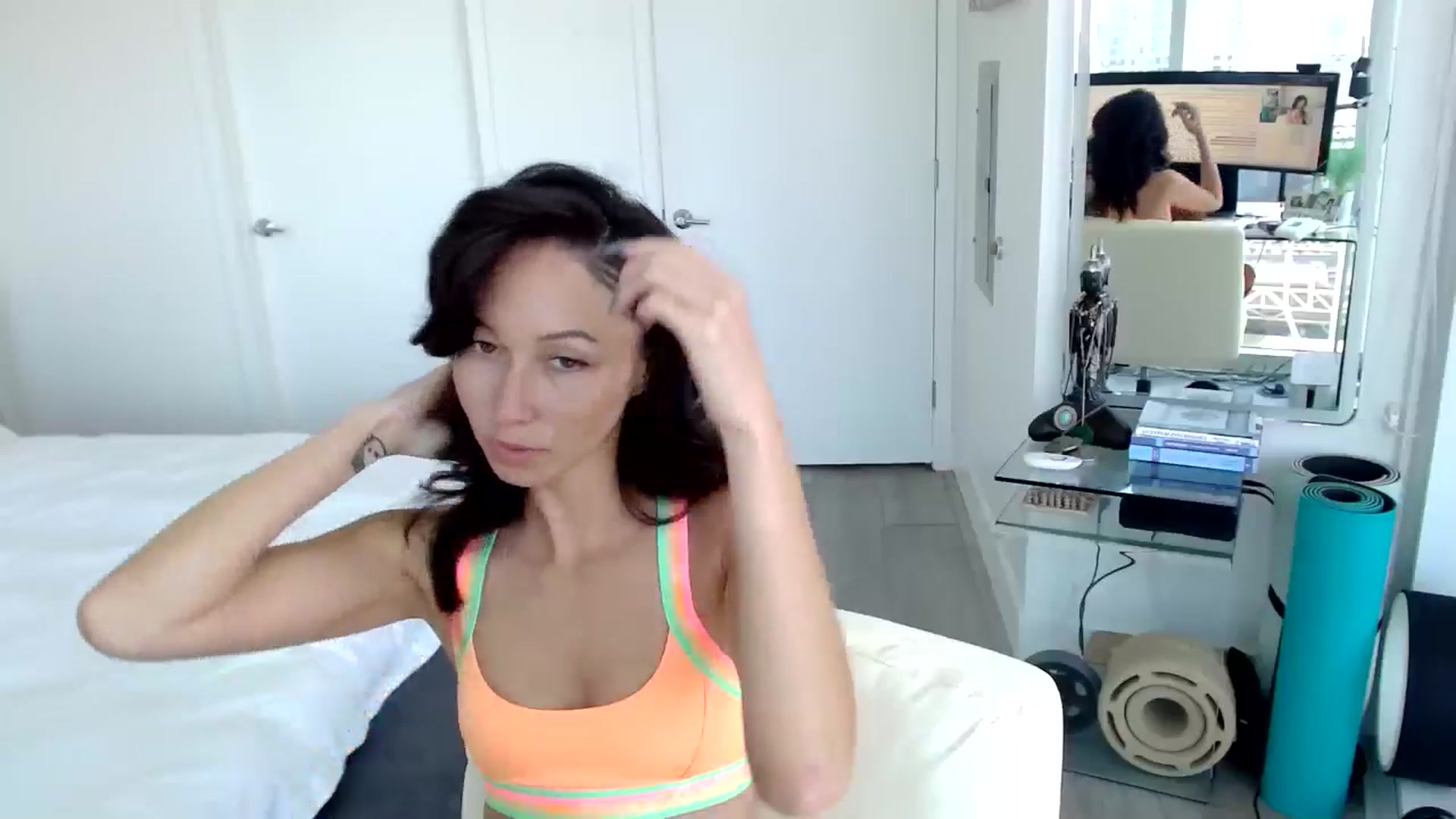 Gallery image thumbnail from ALL_MinnieB00's myfreecams stream on, 07/25/2024, 21:00 image 6 of 20