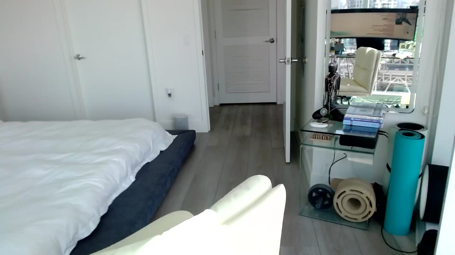 Gallery image thumbnail from ALL_MinnieB00's myfreecams stream on, 07/25/2024, 21:59 image 12 of 20