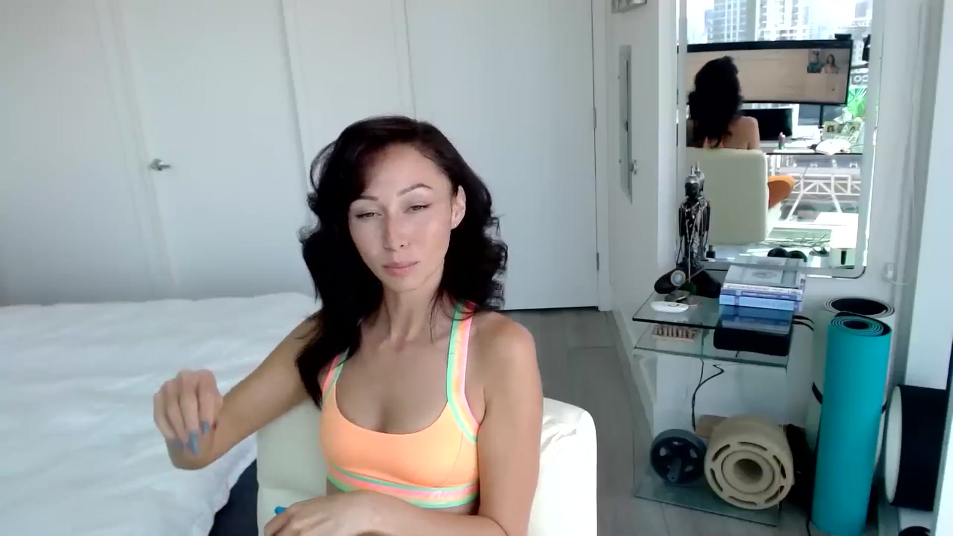 Gallery image thumbnail from ALL_MinnieB00's myfreecams stream on, 07/25/2024, 21:59 image 3 of 20