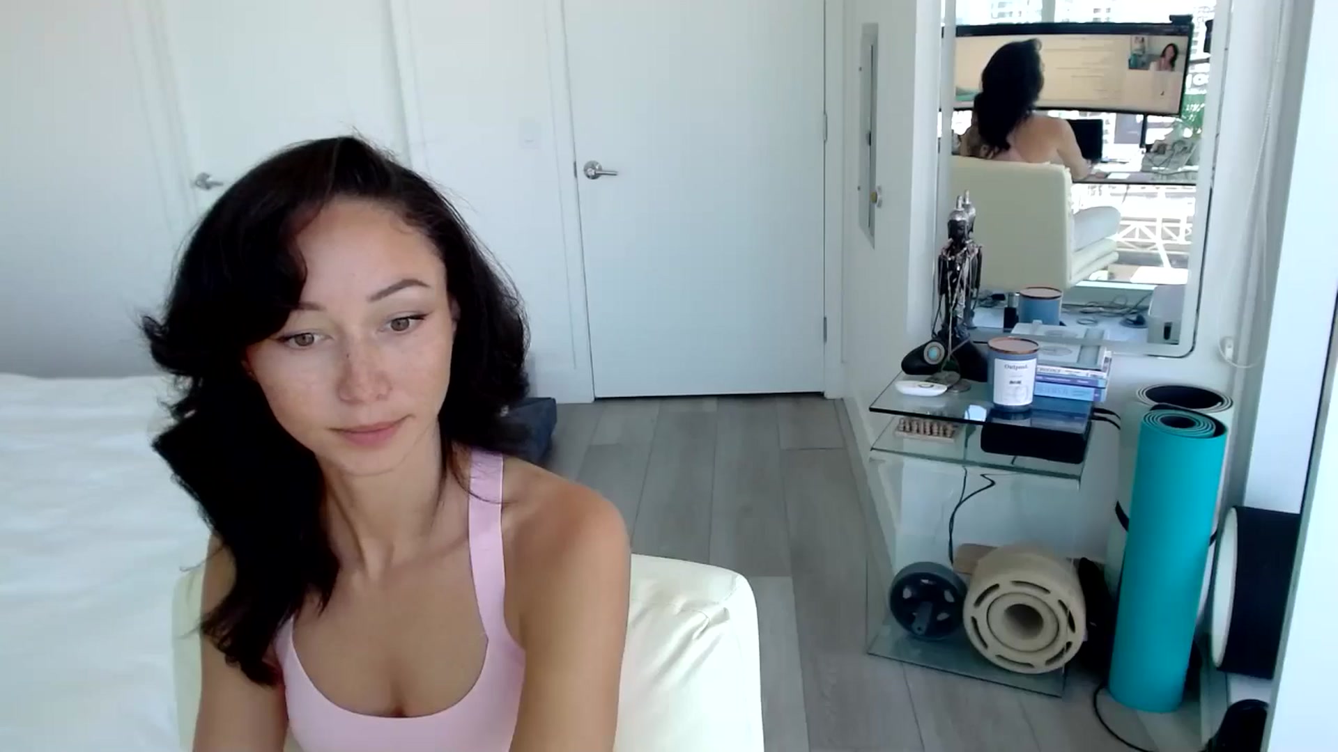 Gallery image thumbnail from ALL_MinnieB00's myfreecams stream on, 07/30/2024, 19:34 image 15 of 20