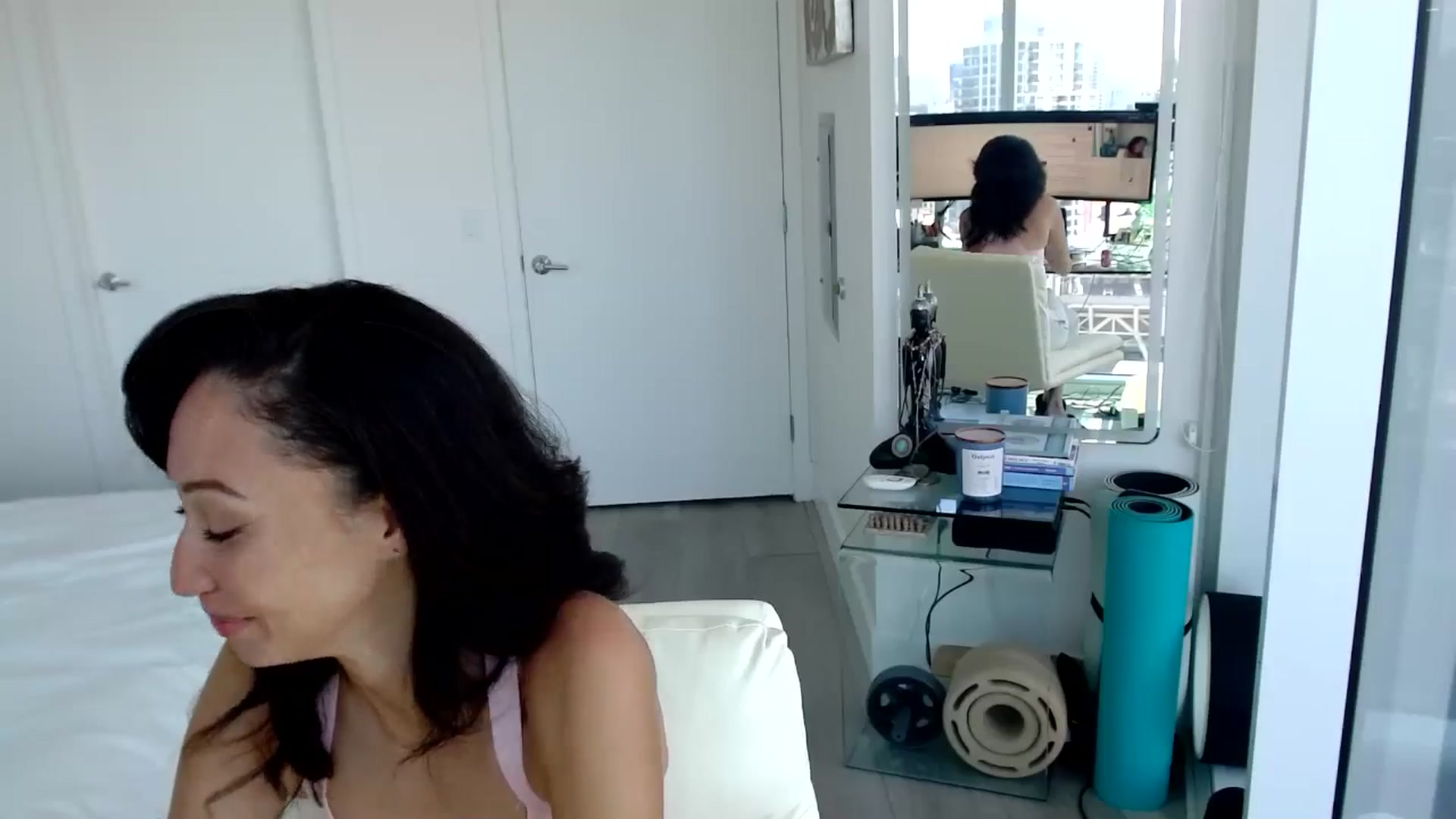 Gallery image thumbnail from ALL_MinnieB00's myfreecams stream on, 07/30/2024, 21:22 image 12 of 20
