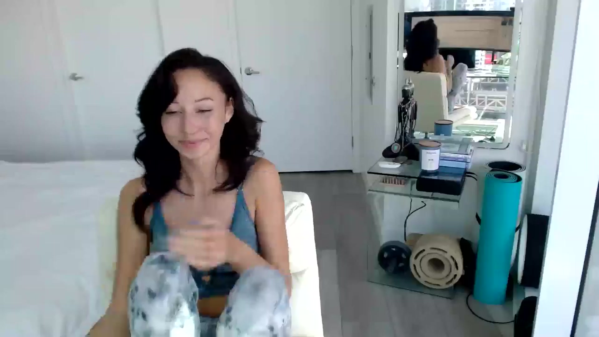 Gallery image thumbnail from ALL_MinnieB00's myfreecams stream on, 08/03/2024, 21:26 image 18 of 20