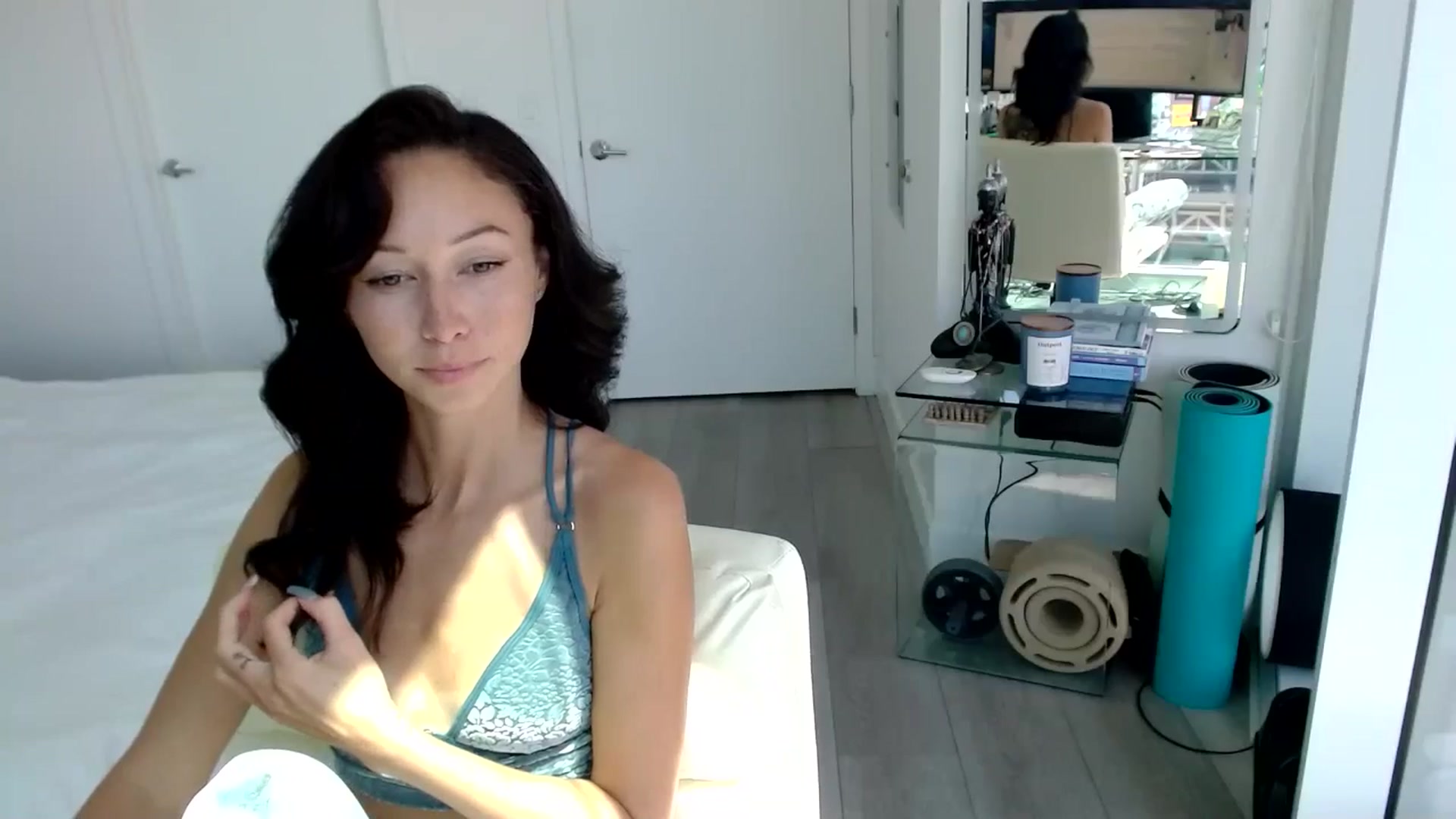 Gallery image thumbnail from ALL_MinnieB00's myfreecams stream on, 08/03/2024, 21:46 image 17 of 20