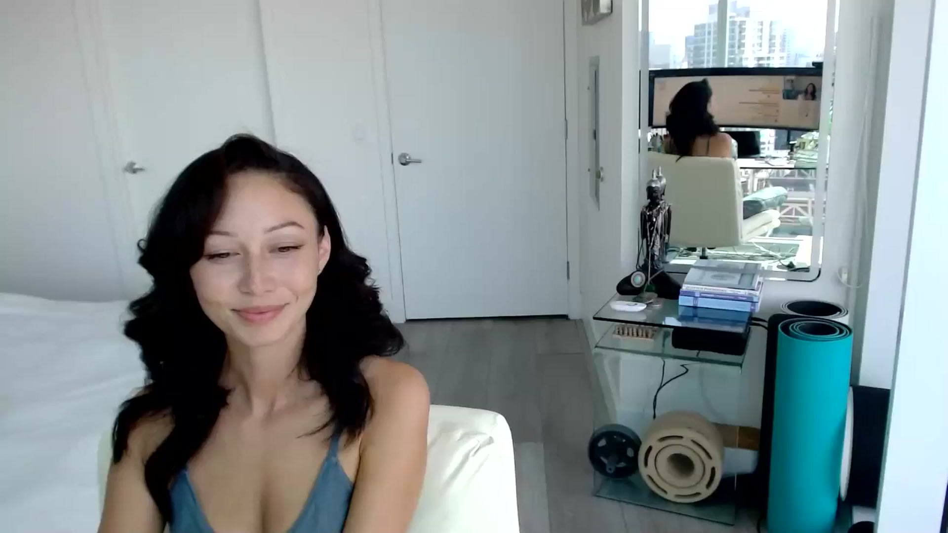 Gallery image thumbnail from ALL_MinnieB00's myfreecams stream on, 08/09/2024, 21:45 image 16 of 20