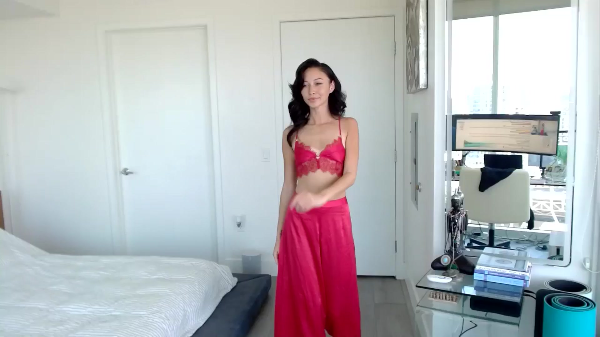 Gallery image thumbnail from ALL_MinnieB00's myfreecams stream on, 08/10/2024, 21:06 image 1 of 20