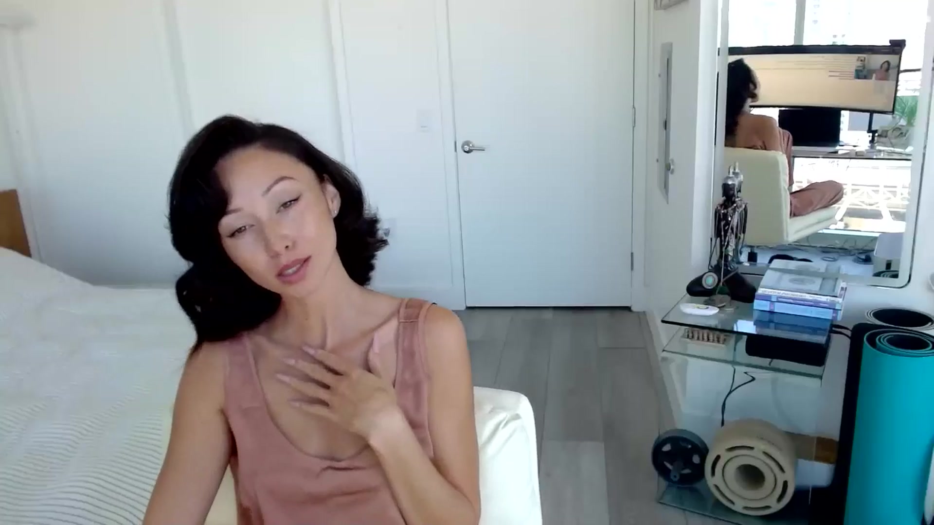 Gallery image thumbnail from ALL_MinnieB00's myfreecams stream on, 08/13/2024, 18:47 image 5 of 20