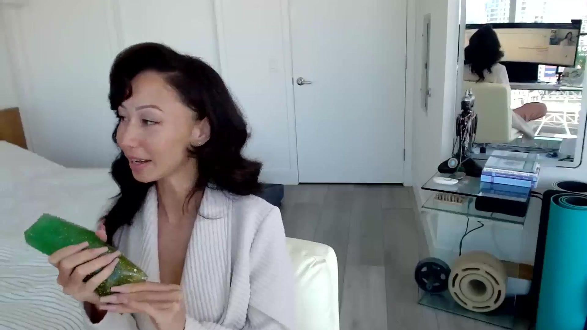 Gallery image thumbnail from ALL_MinnieB00's myfreecams stream on, 08/13/2024, 19:44 image 19 of 20