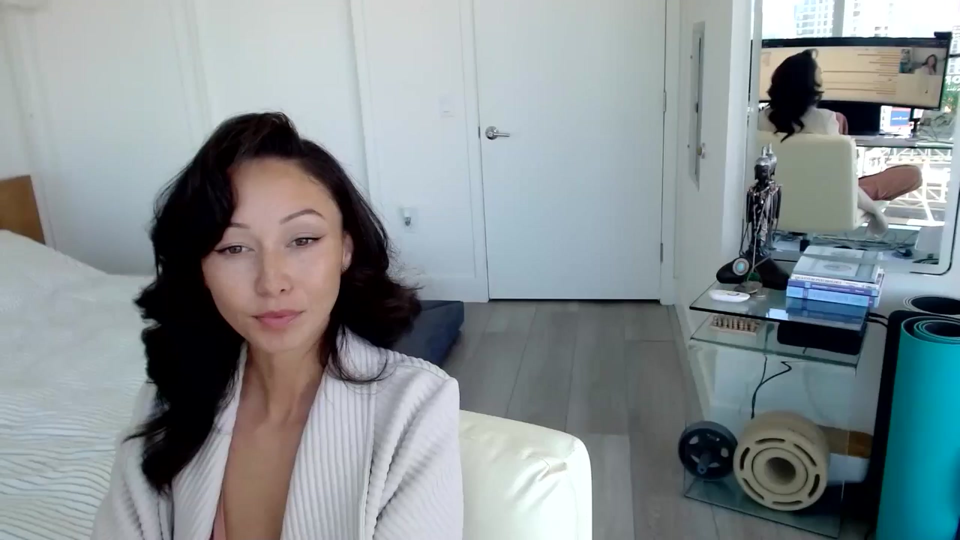 Gallery image thumbnail from ALL_MinnieB00's myfreecams stream on, 08/13/2024, 21:33 image 1 of 20