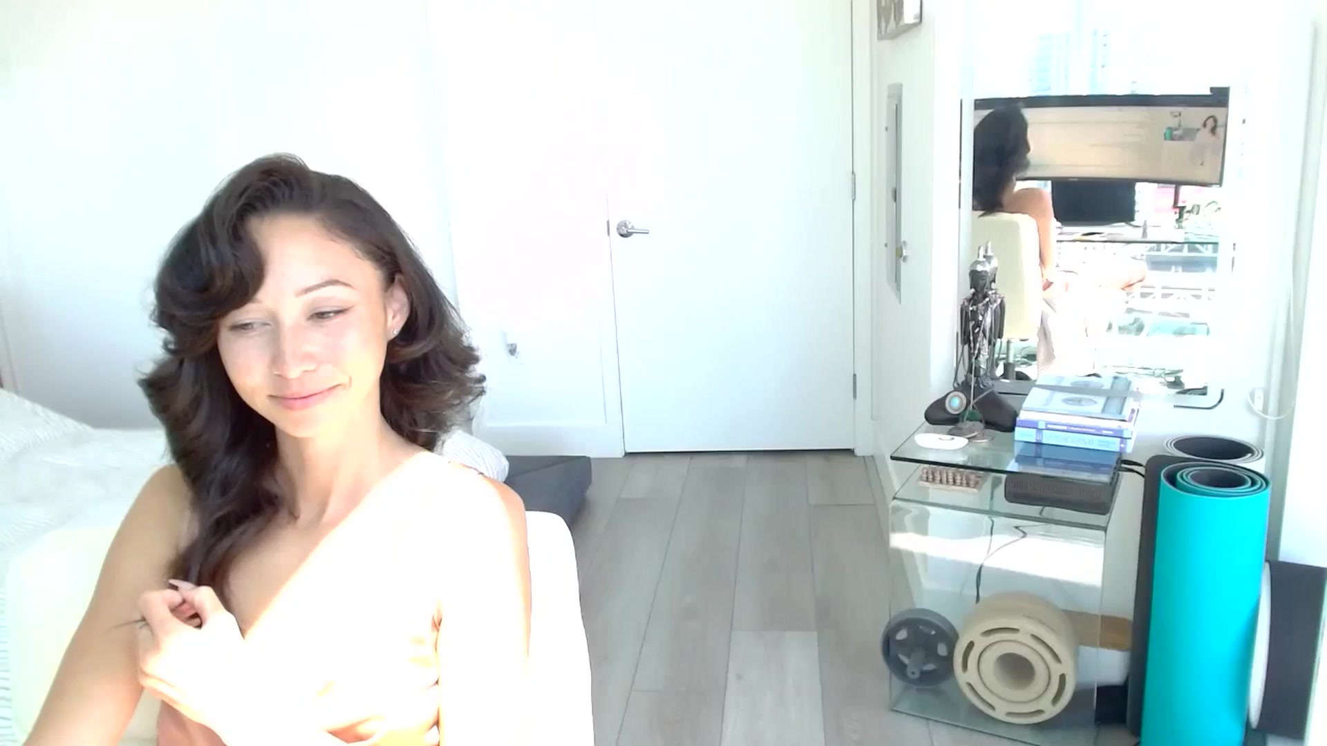 Gallery image thumbnail from ALL_MinnieB00's myfreecams stream on, 08/13/2024, 22:12 image 14 of 20