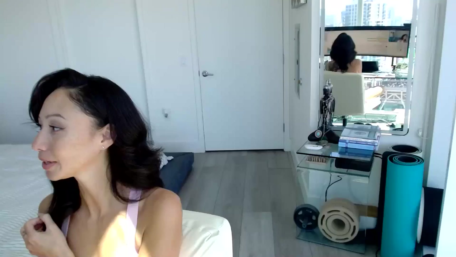 Gallery image thumbnail from ALL_MinnieB00's myfreecams stream on, 08/14/2024, 21:41 image 18 of 20