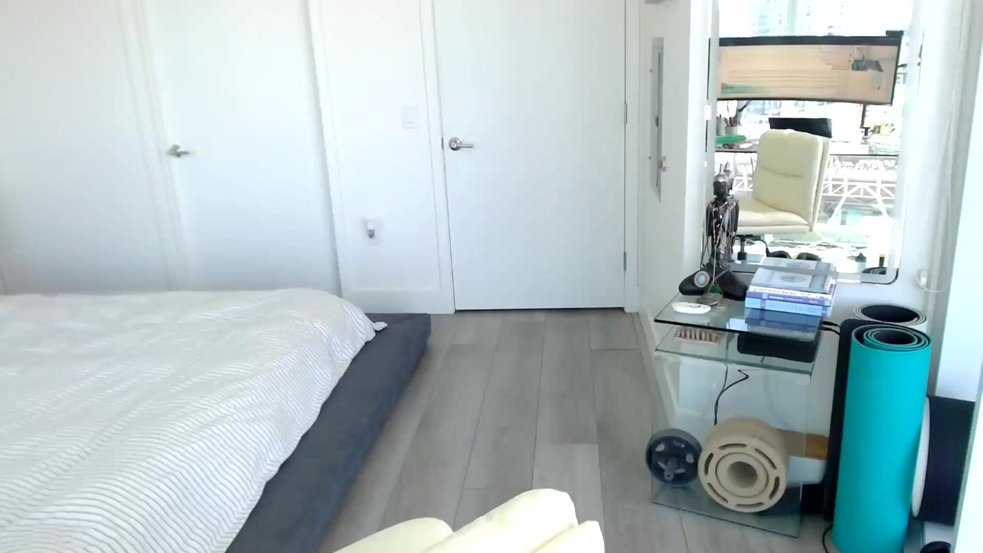 Gallery image thumbnail from ALL_MinnieB00's myfreecams stream on, 08/14/2024, 21:41 image 13 of 20