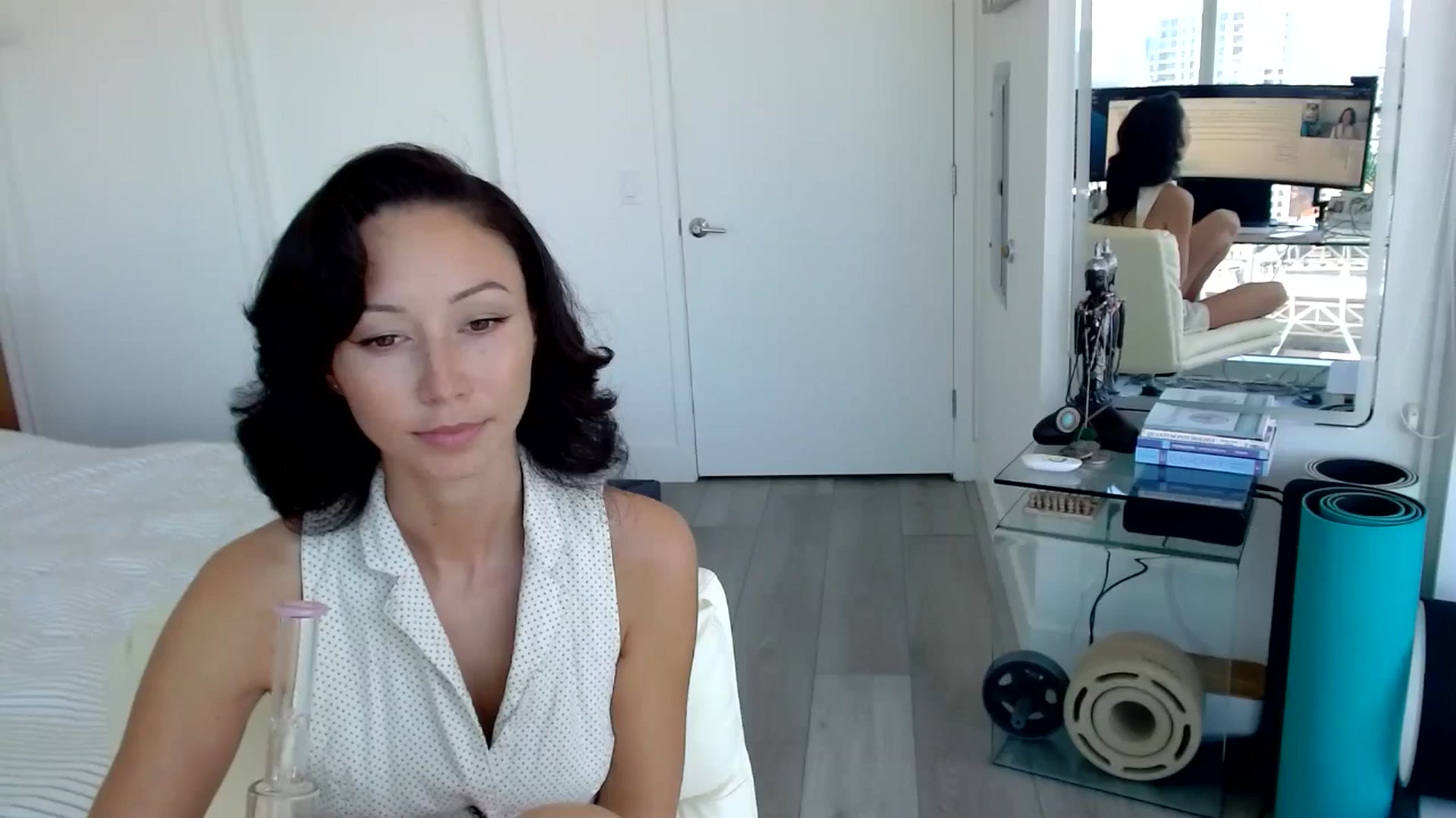 Gallery image thumbnail from ALL_MinnieB00's myfreecams stream on, 08/15/2024, 20:18 image 6 of 20