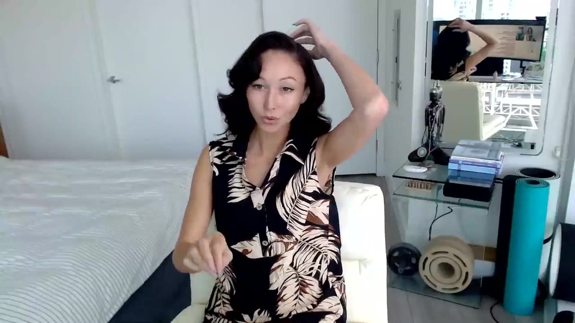 Gallery image thumbnail from ALL_MinnieB00's myfreecams stream on, 08/17/2024, 19:01 image 14 of 20
