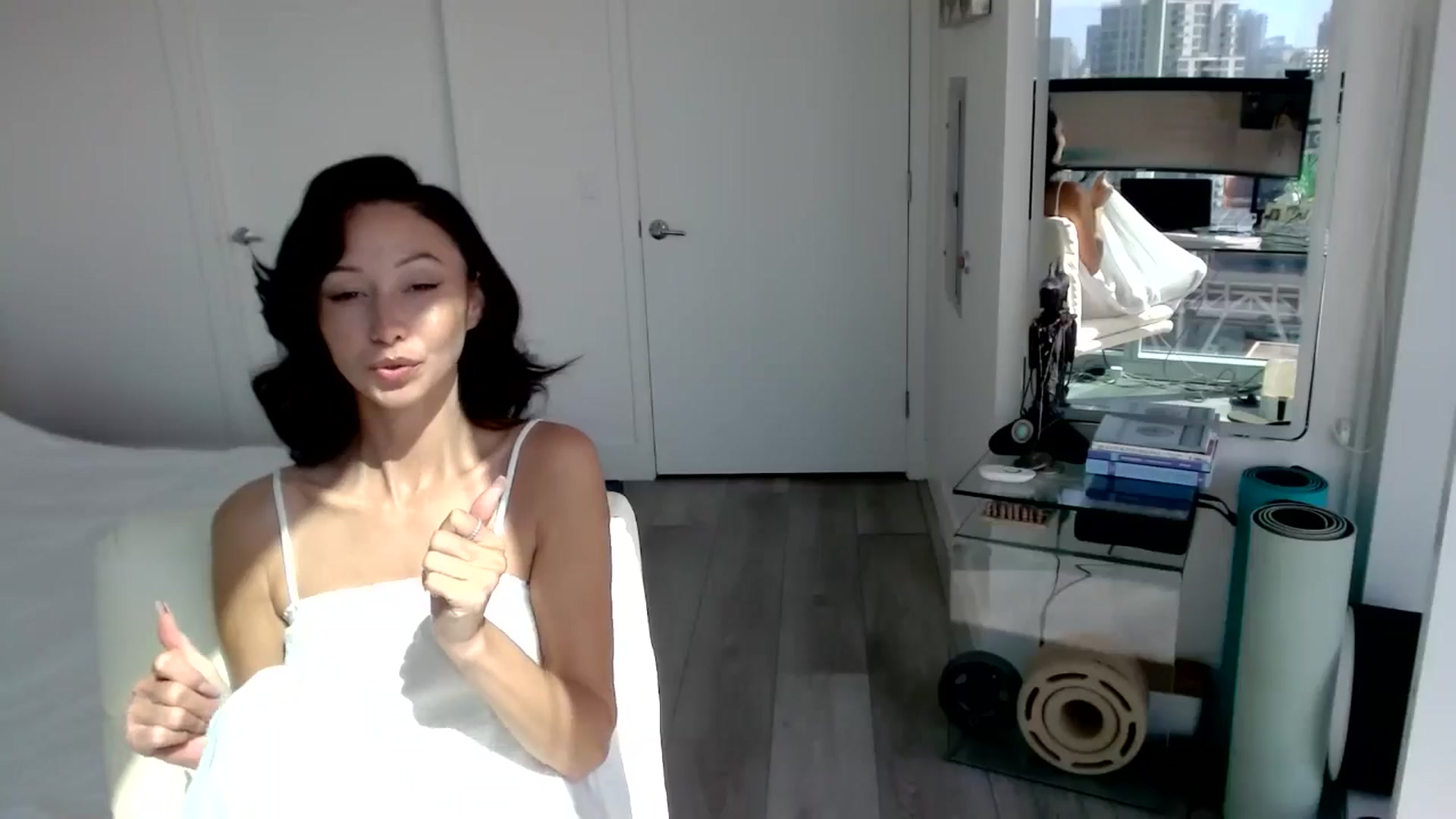Gallery image thumbnail from ALL_MinnieB00's myfreecams stream on, 08/21/2024, 22:27 image 19 of 20