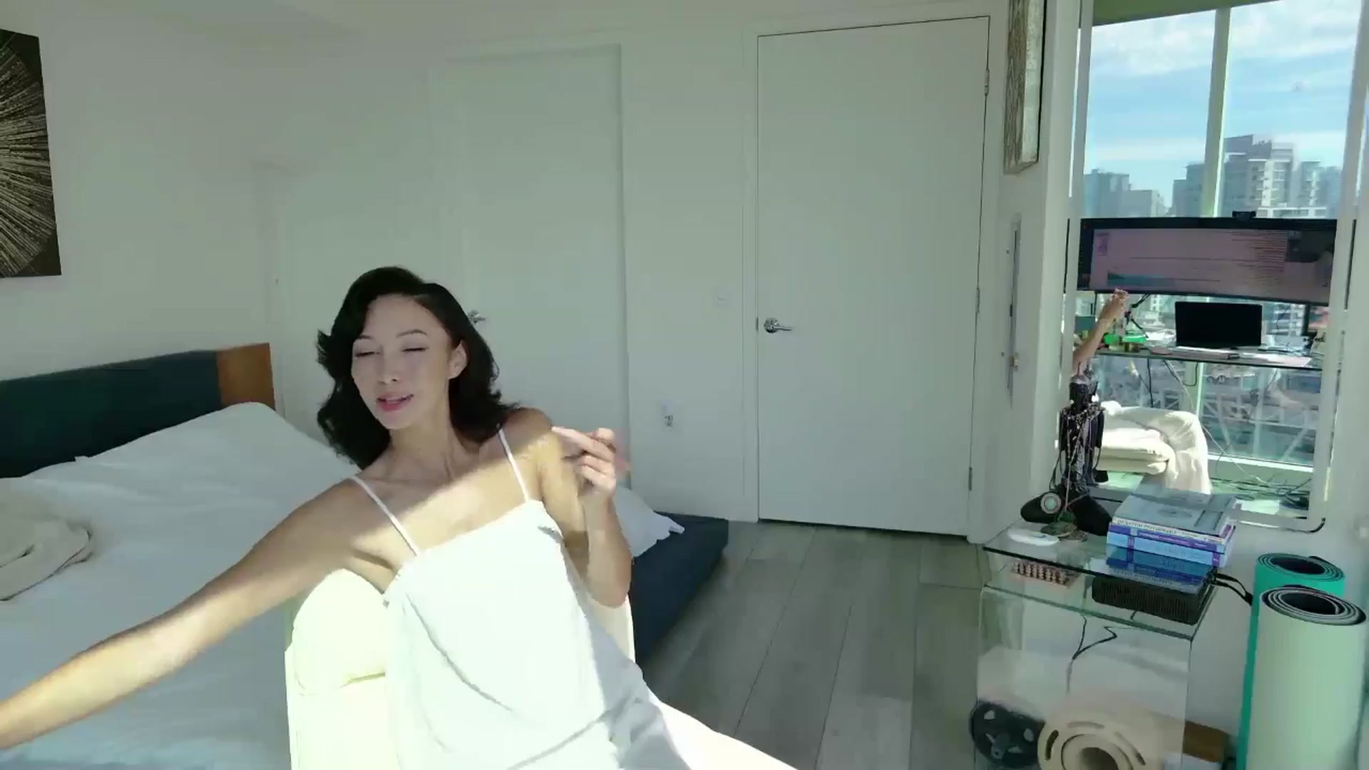 Gallery image thumbnail from ALL_MinnieB00's myfreecams stream on, 08/21/2024, 22:54 image 4 of 20