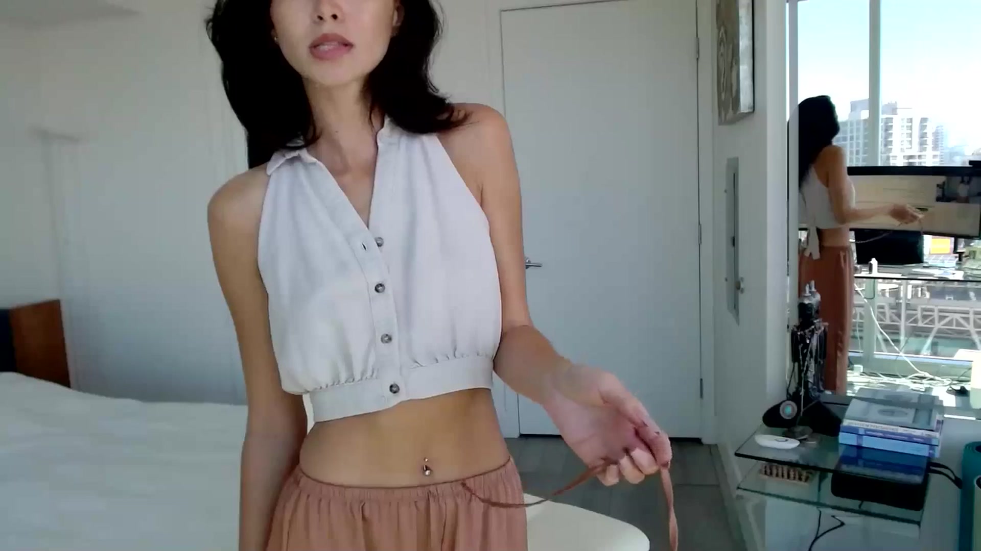 Gallery image thumbnail from ALL_MinnieB00's myfreecams stream on, 08/22/2024, 21:17 image 8 of 20