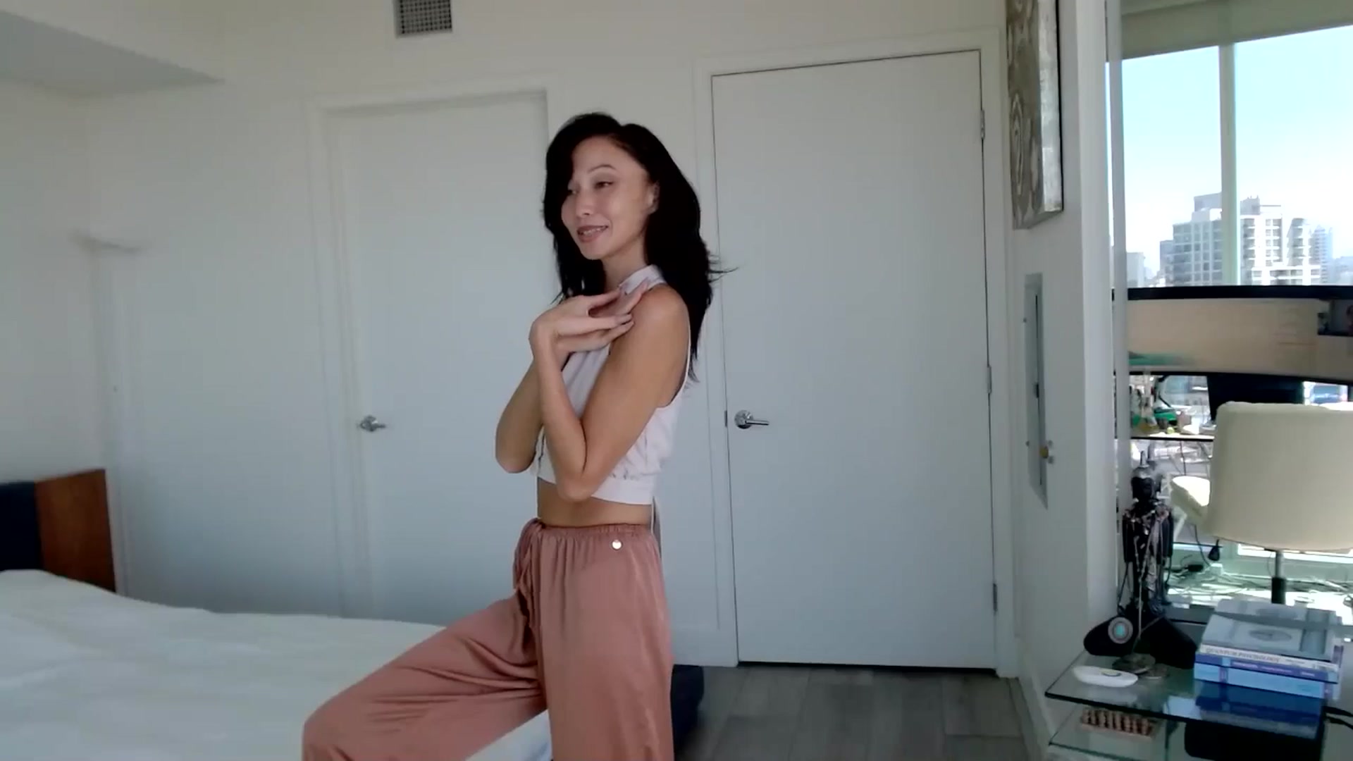 Gallery image thumbnail from ALL_MinnieB00's myfreecams stream on, 08/22/2024, 21:42 image 10 of 20