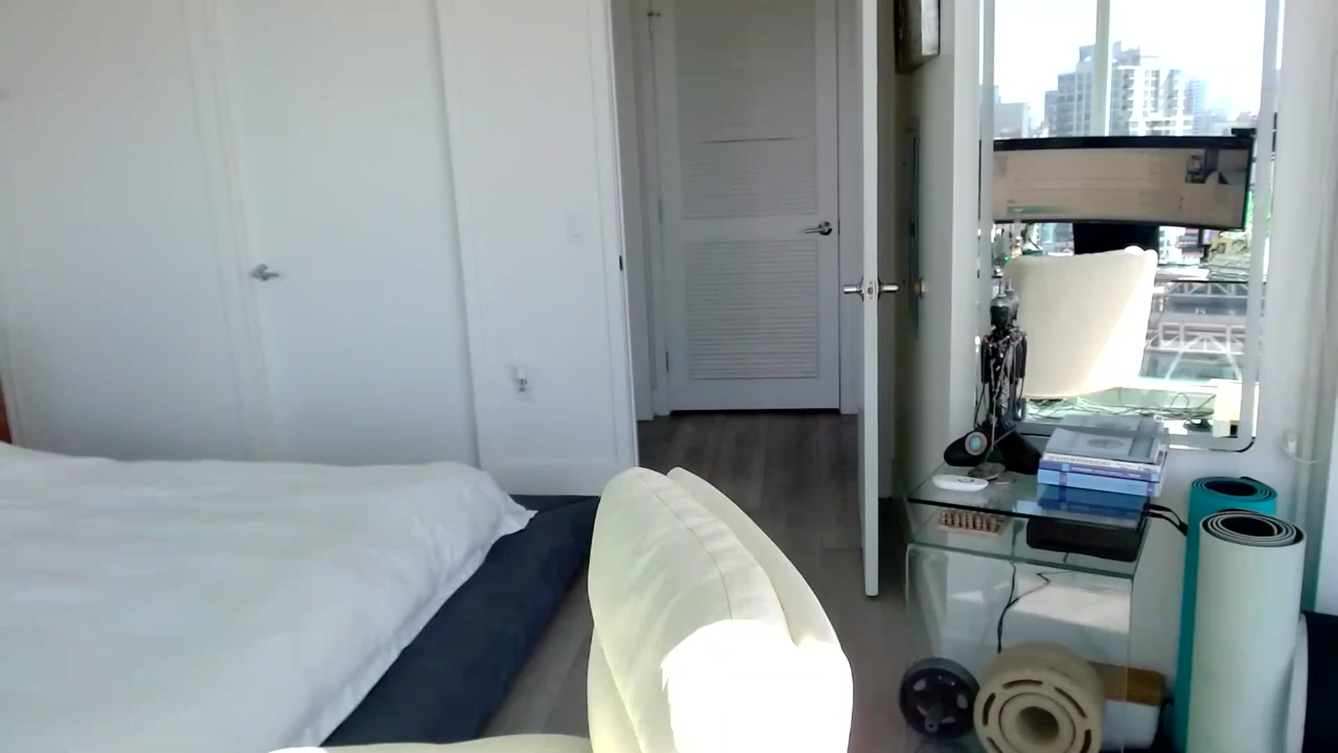 Gallery image thumbnail from ALL_MinnieB00's myfreecams stream on, 08/22/2024, 22:24 image 4 of 20