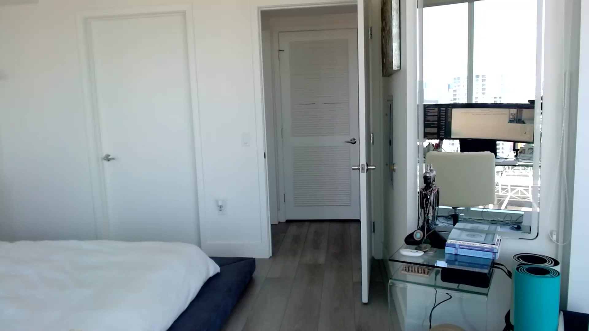 Gallery image thumbnail from ALL_MinnieB00's myfreecams stream on, 08/24/2024, 21:41 image 1 of 20