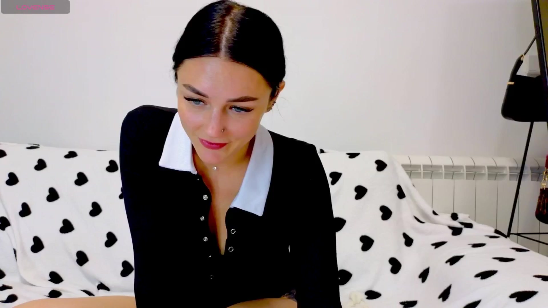 Gallery image thumbnail from ALYA_STARK's myfreecams stream on, 05/12/2025, 24:26 image 17 of 20