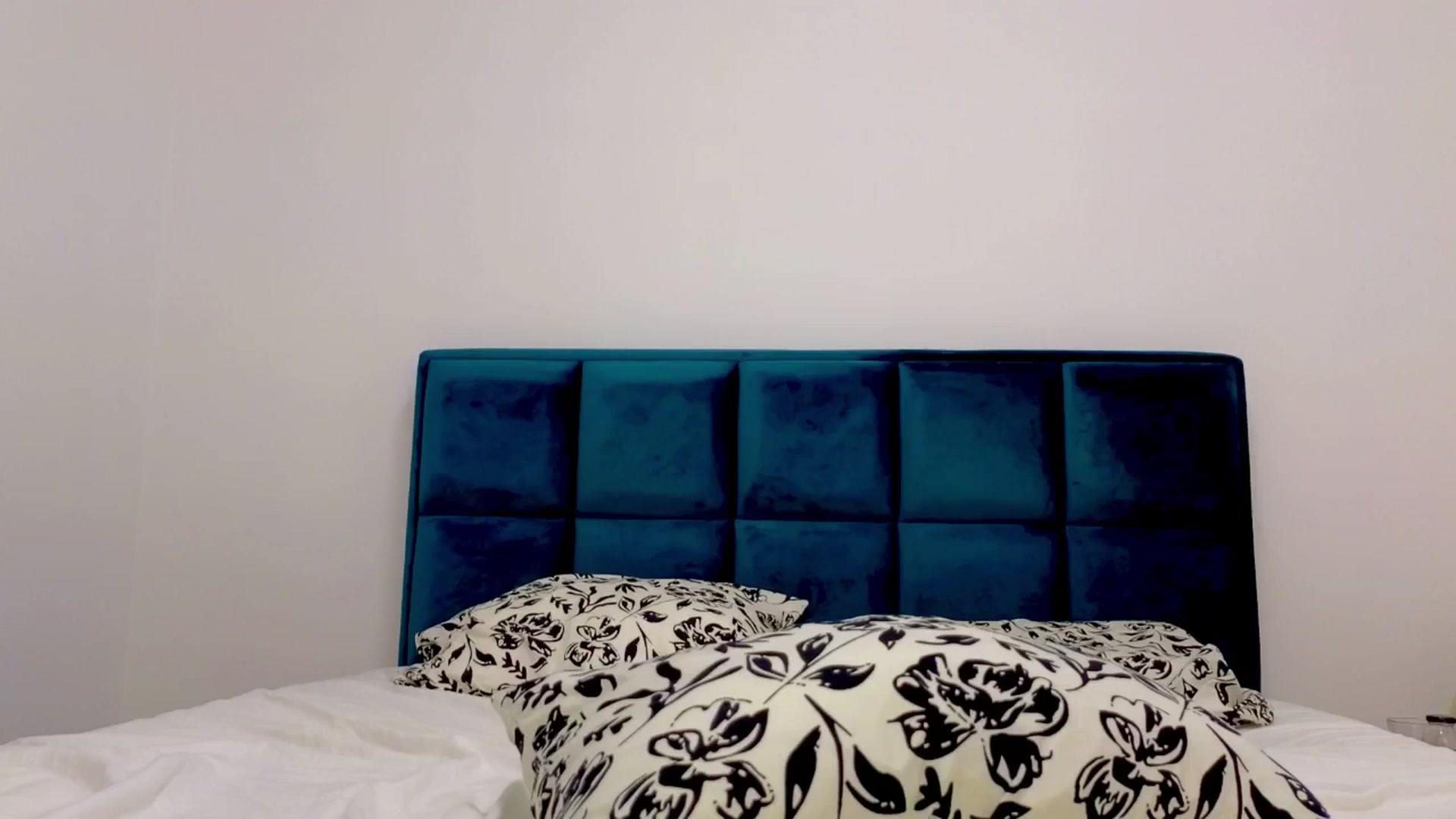 Gallery image thumbnail from ALYA_STARK's myfreecams stream on, 06/14/2025, 23:55 image 9 of 20