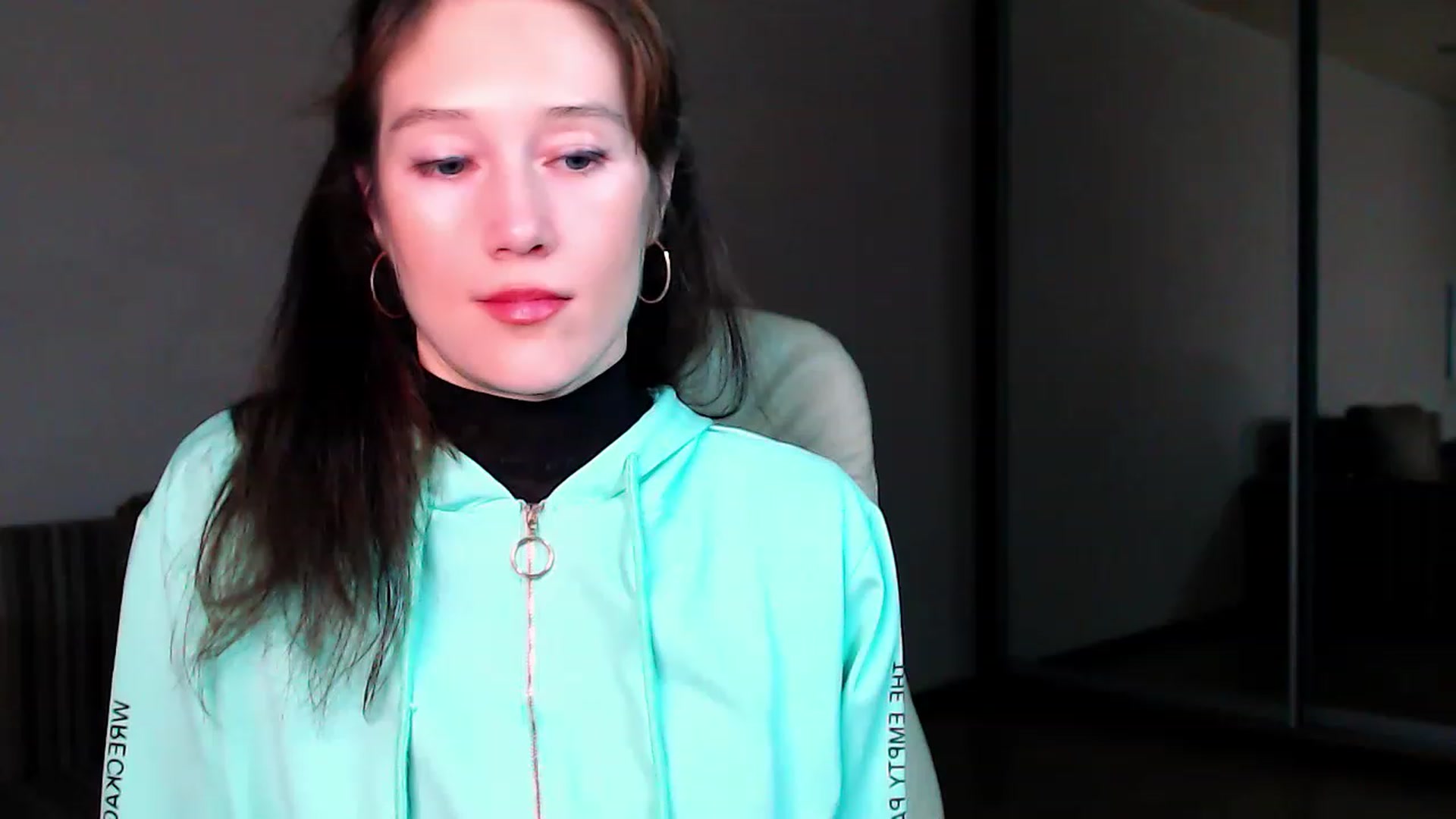 Gallery image thumbnail from ALYONKA__'s myfreecams stream on, 12/11/2022, 24:12 image 5 of 20
