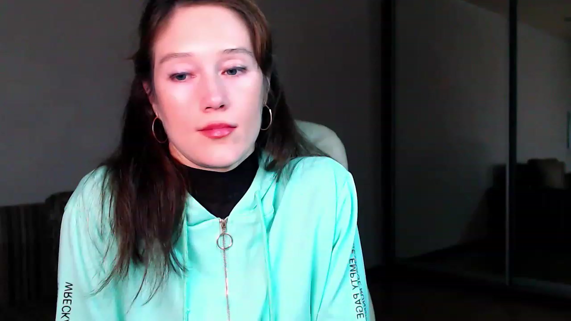 Gallery image thumbnail from ALYONKA__'s myfreecams stream on, 12/11/2022, 24:12 image 1 of 20