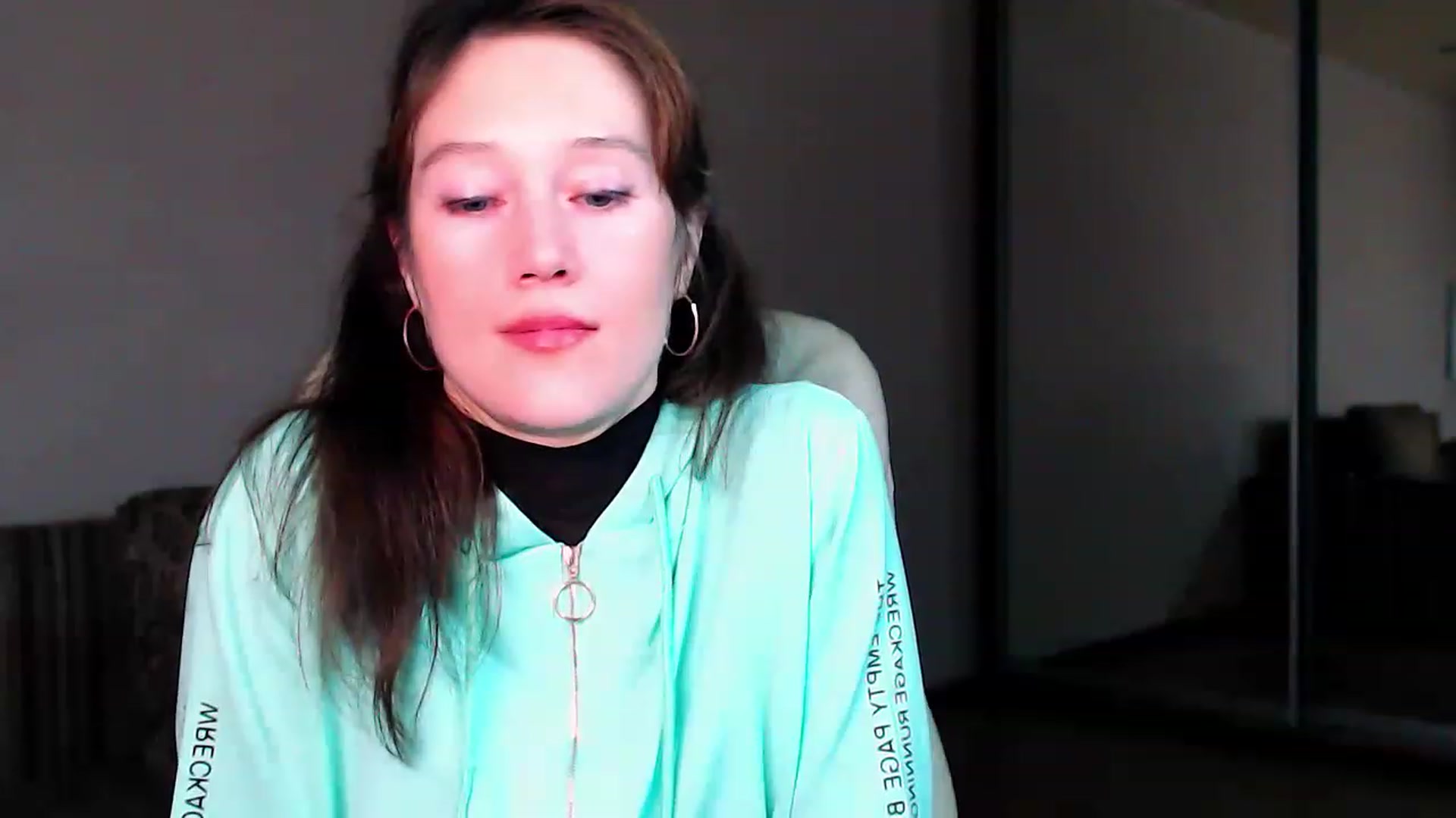 Gallery image thumbnail from ALYONKA__'s myfreecams stream on, 12/11/2022, 24:12 image 17 of 20