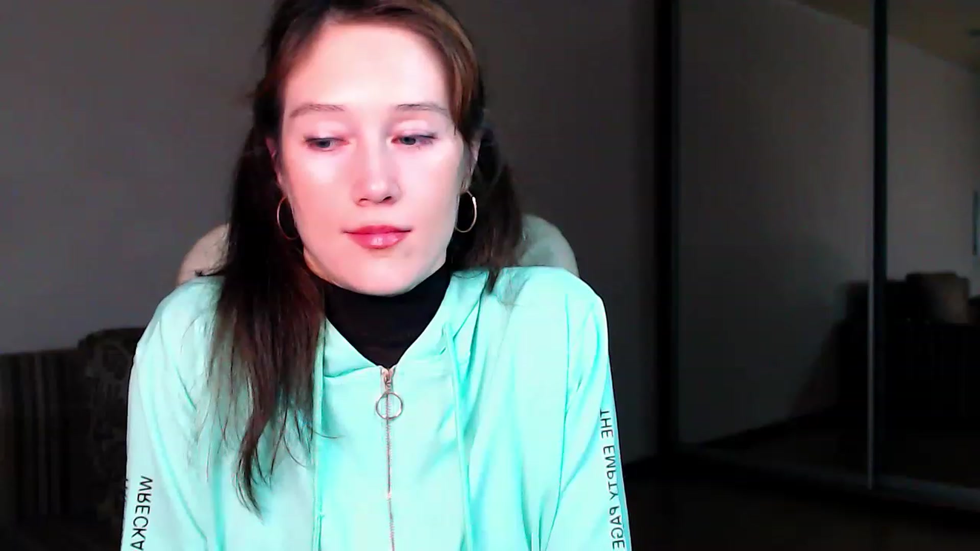 Gallery image thumbnail from ALYONKA__'s myfreecams stream on, 12/11/2022, 24:12 image 9 of 20