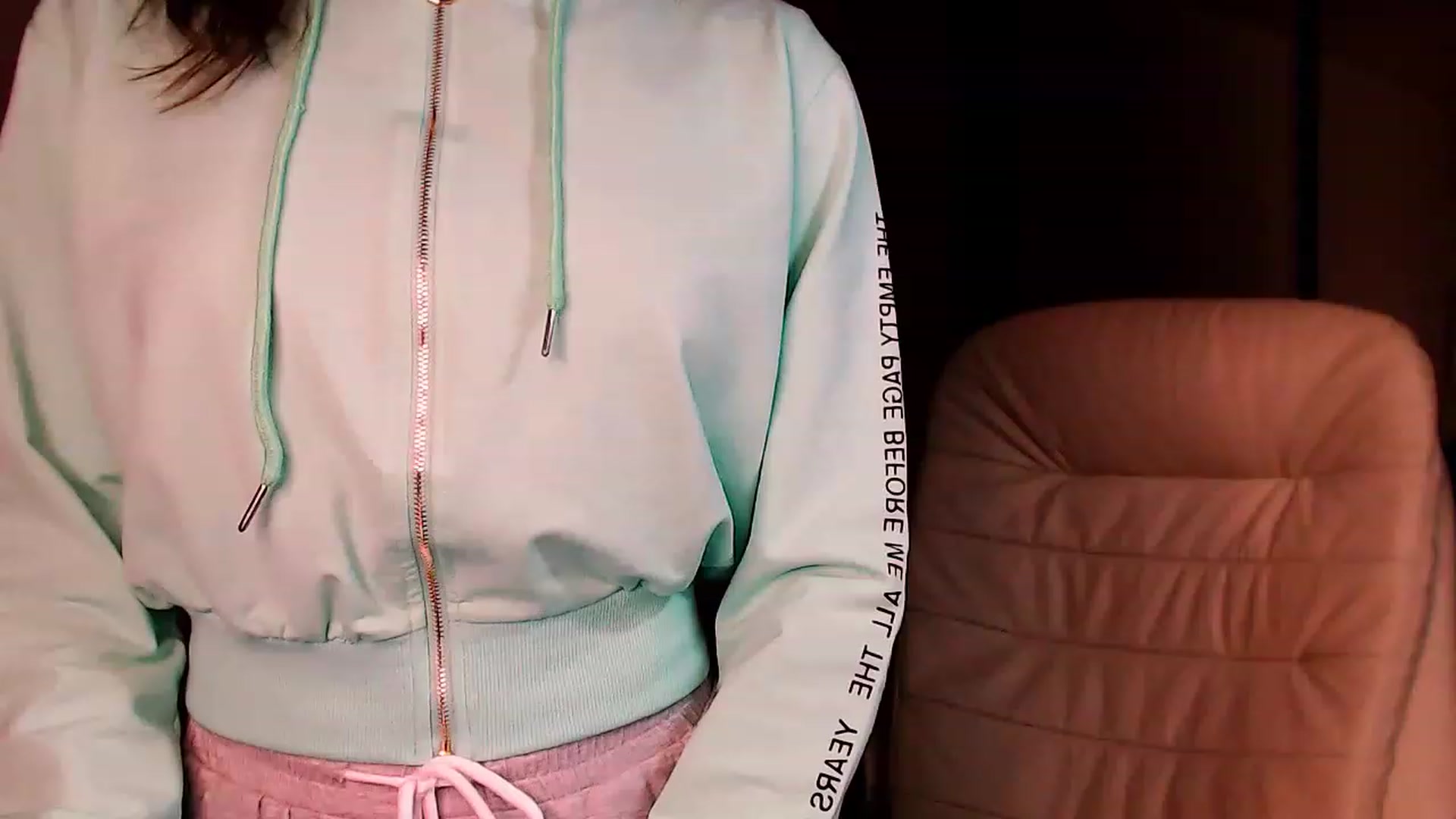 Gallery image thumbnail from ALYONKA__'s myfreecams stream on, 12/11/2022, 01:05 image 11 of 20