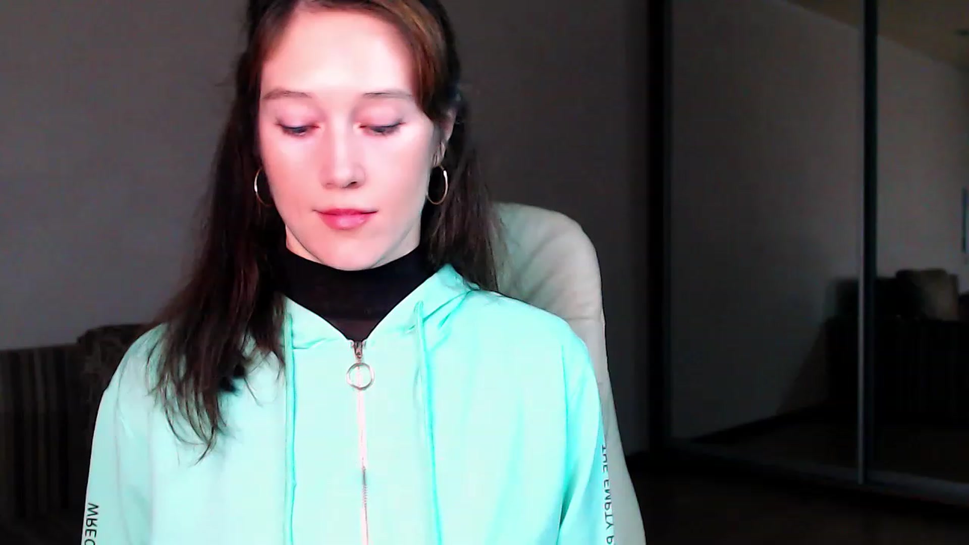 Gallery image thumbnail from ALYONKA__'s myfreecams stream on, 12/11/2022, 01:05 image 7 of 20