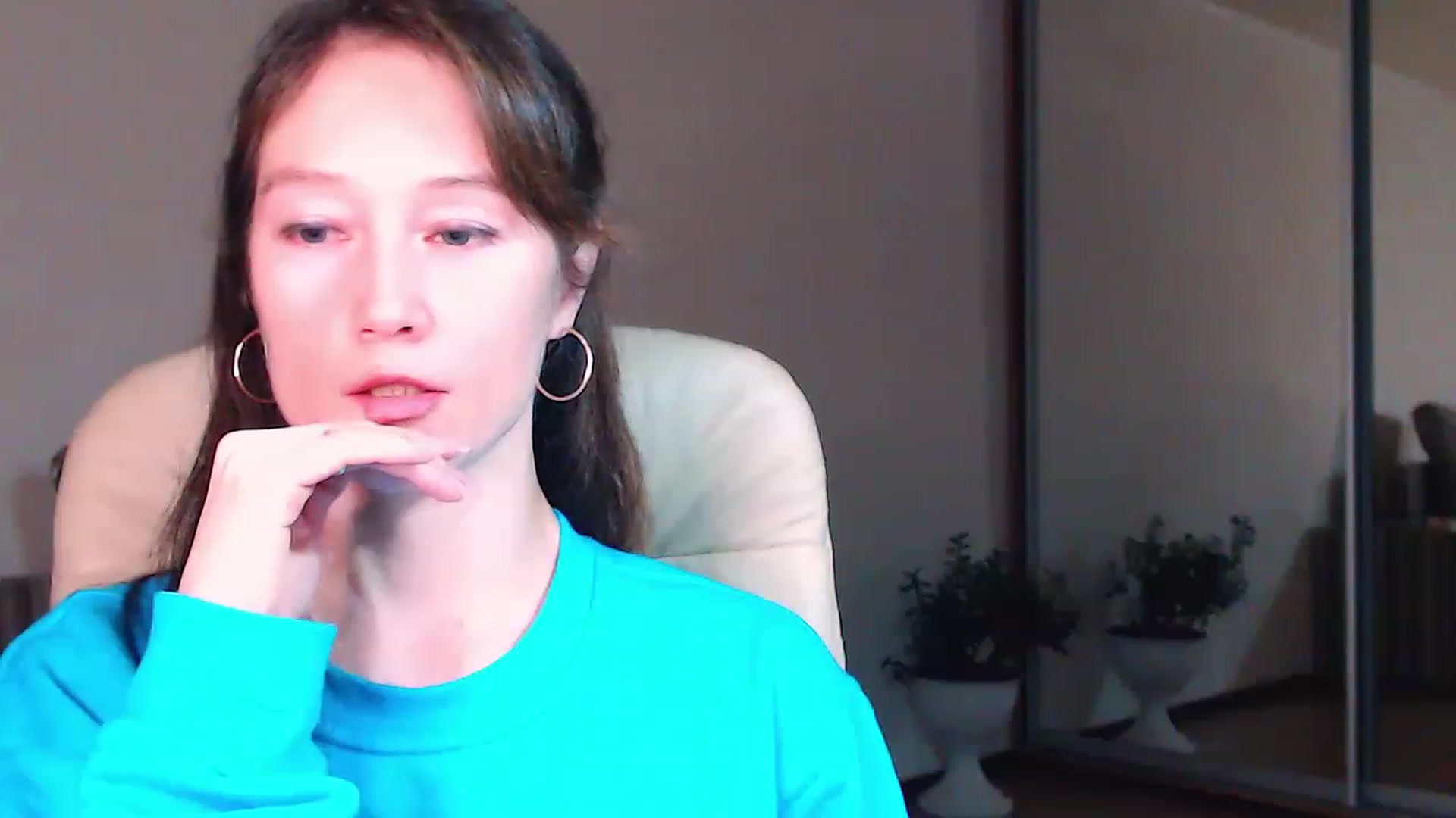 Gallery image thumbnail from ALYONKA__'s myfreecams stream on, 04/15/2023, 21:03 image 9 of 20