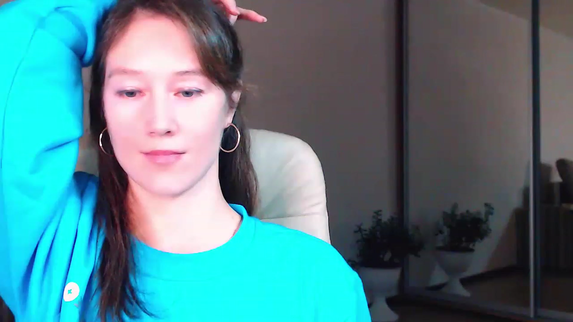 Gallery image thumbnail from ALYONKA__'s myfreecams stream on, 04/15/2023, 21:03 image 6 of 20