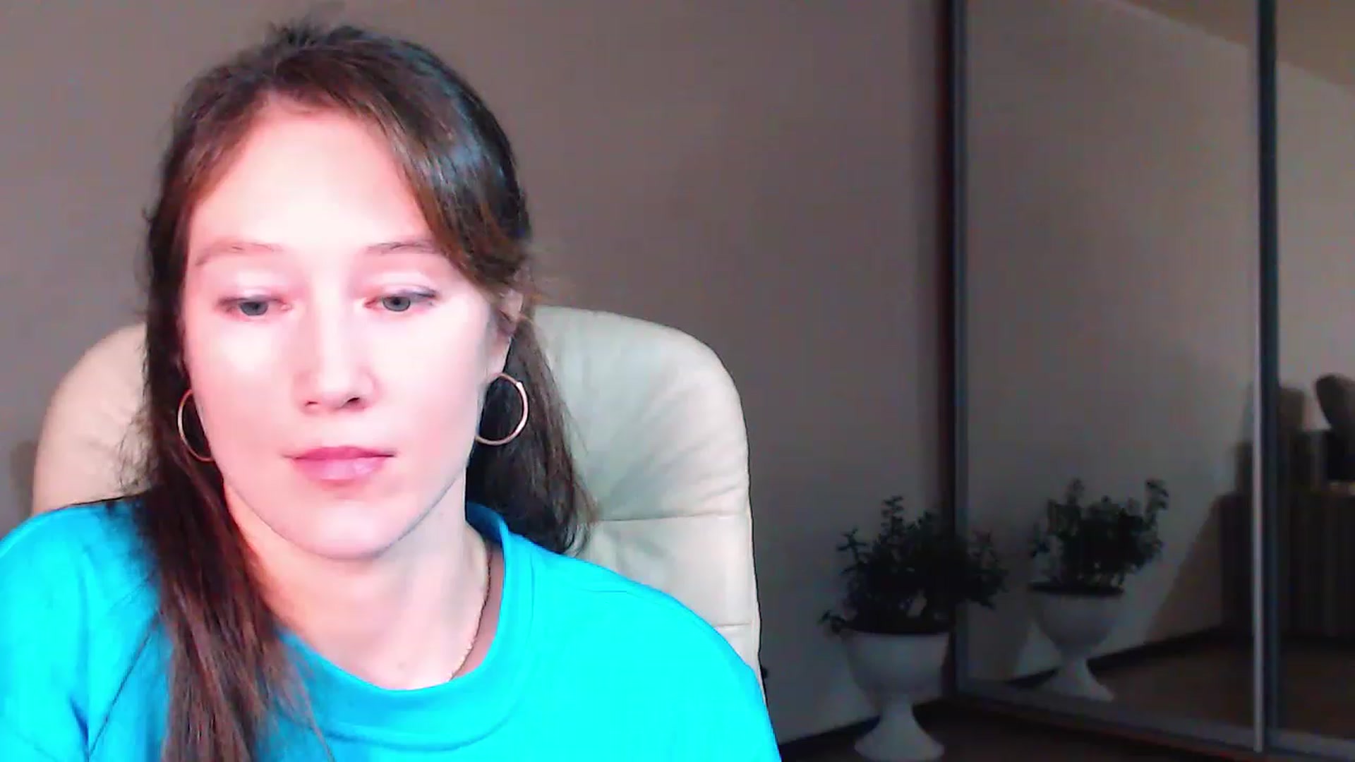 Gallery image thumbnail from ALYONKA__'s myfreecams stream on, 04/15/2023, 21:34 image 8 of 20
