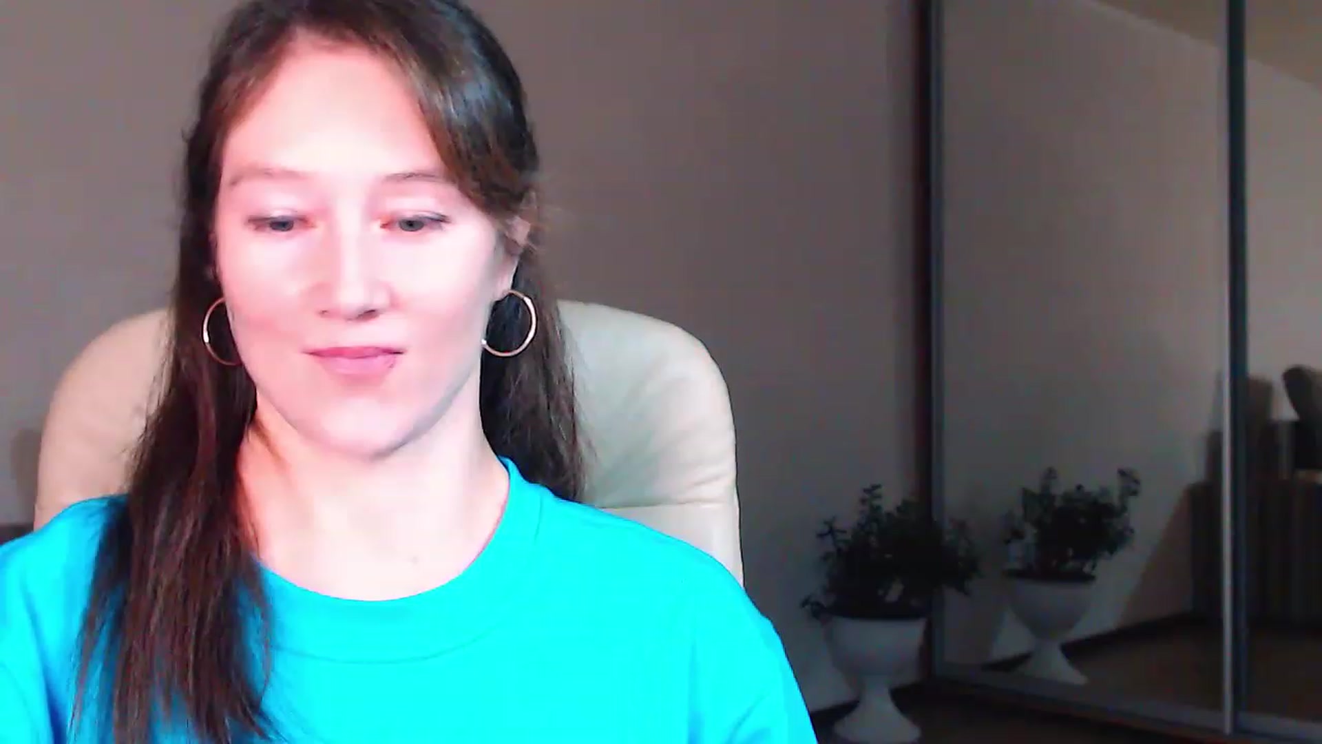 Gallery image thumbnail from ALYONKA__'s myfreecams stream on, 04/15/2023, 21:34 image 11 of 20