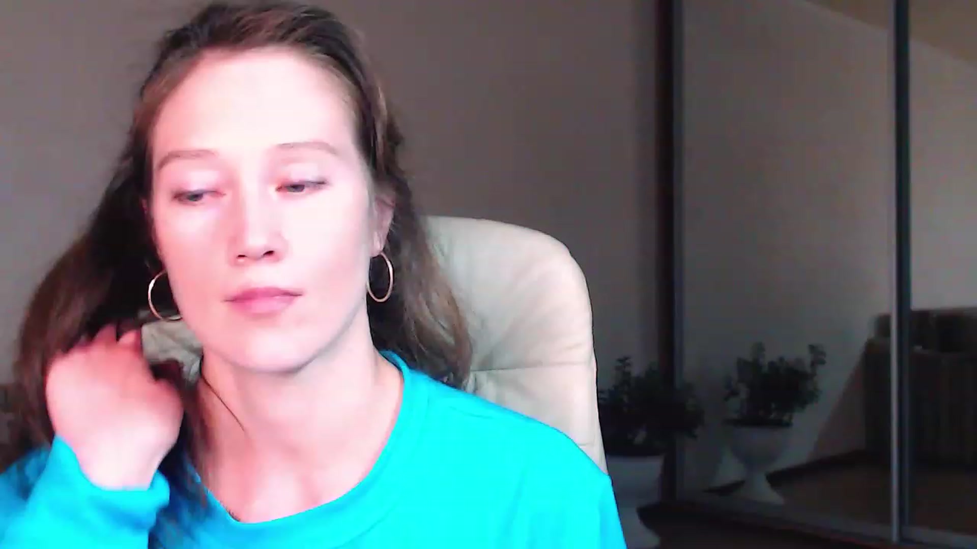 Gallery image thumbnail from ALYONKA__'s myfreecams stream on, 04/29/2023, 21:55 image 2 of 20